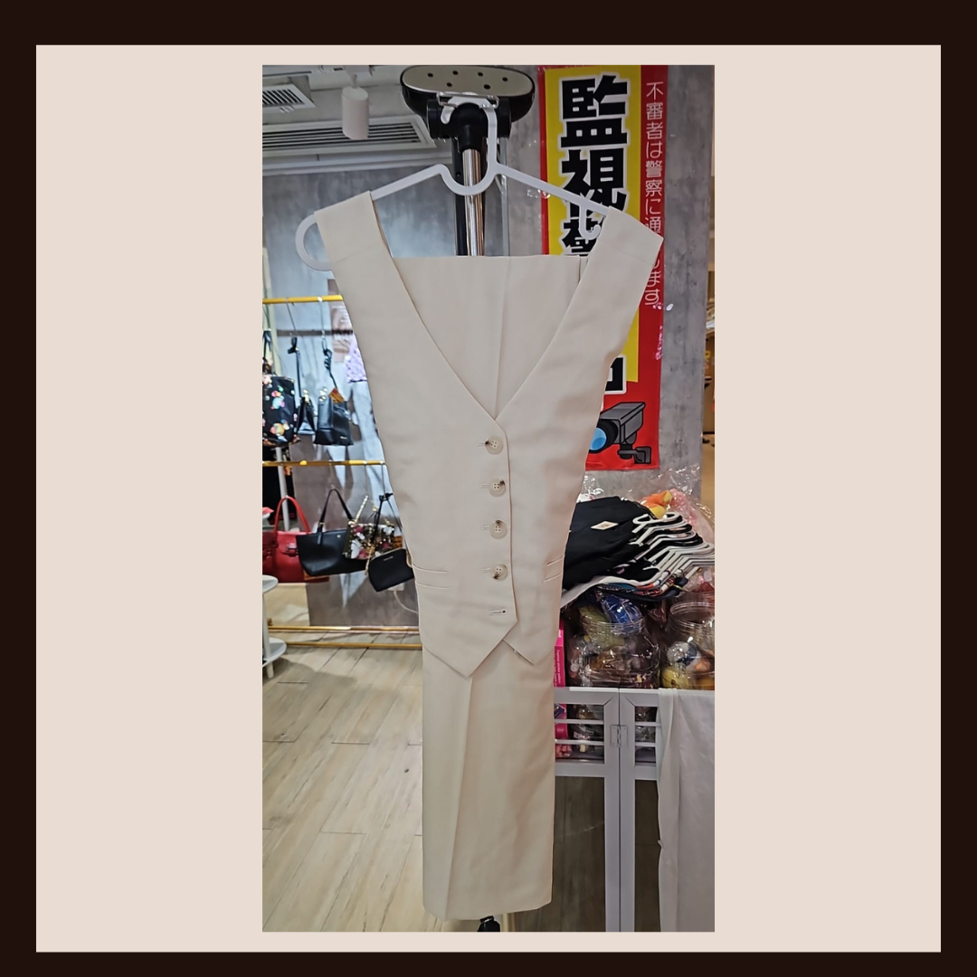 🏛️ 倫敦裁縫藝術：Racil 經典奶油色西裝背心與長褲套裝