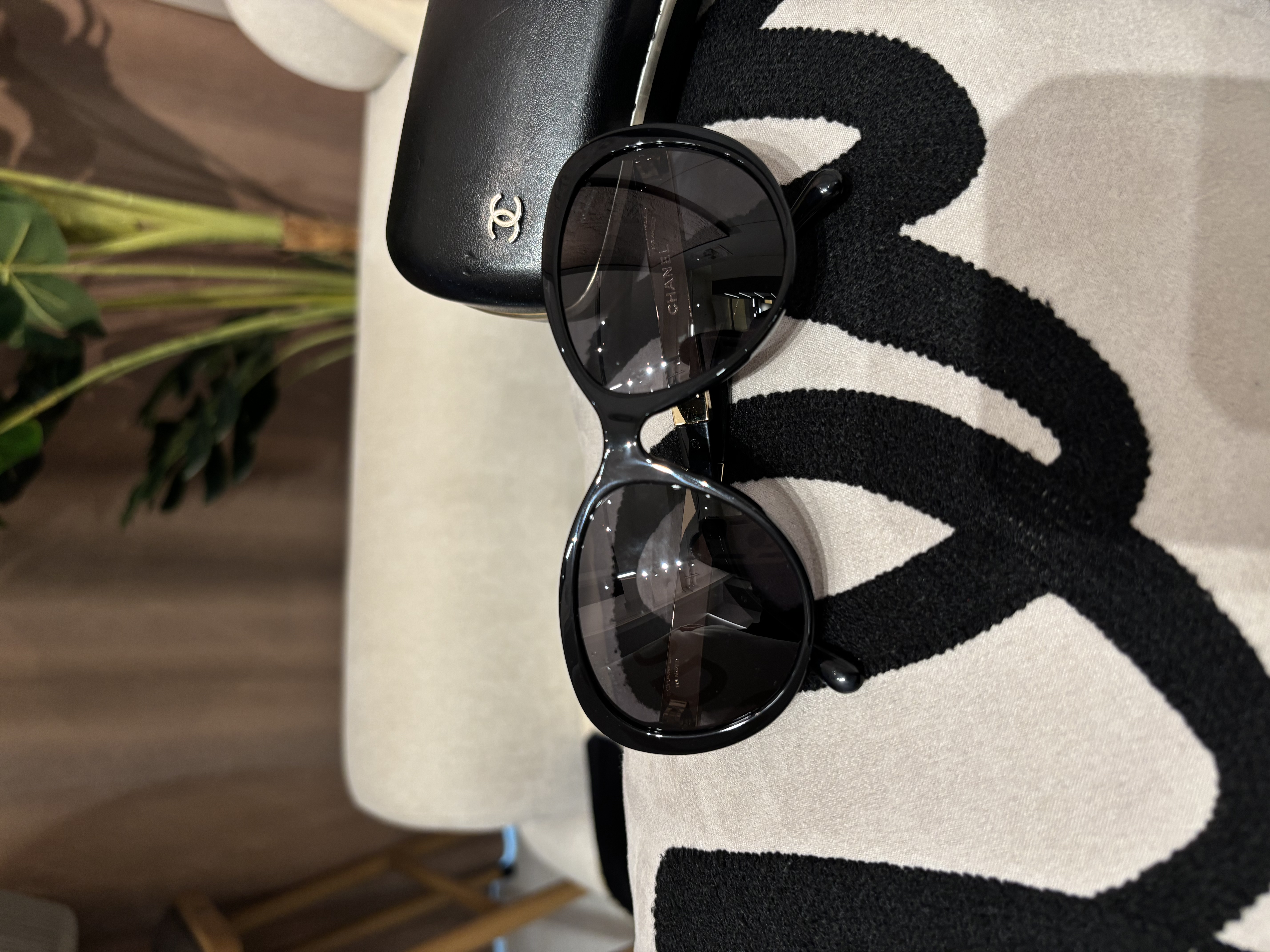 Chanel CC Logo sunglasses 5269 太陽眼鏡 100%Authentic, 98%New✅眼鏡盒 ✅Box