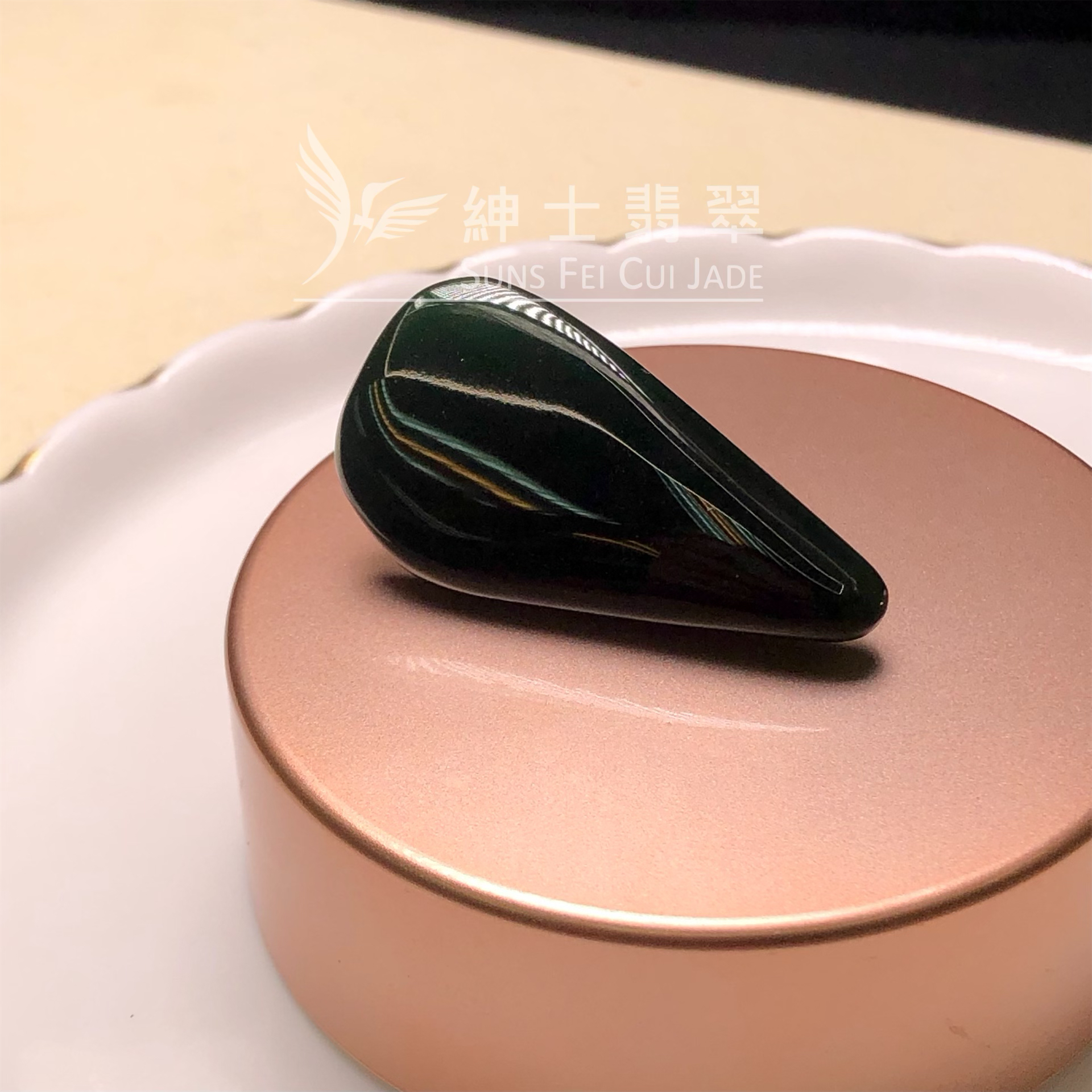 B08917 玻璃種墨翠隨形件