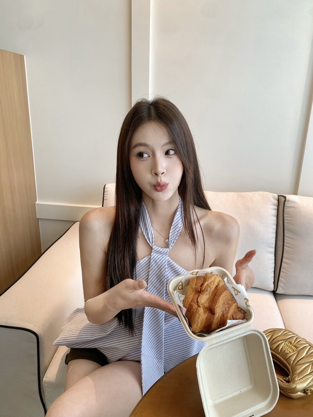 韩系气质设计感领带花苞条纹背心 Striped Halter Top 