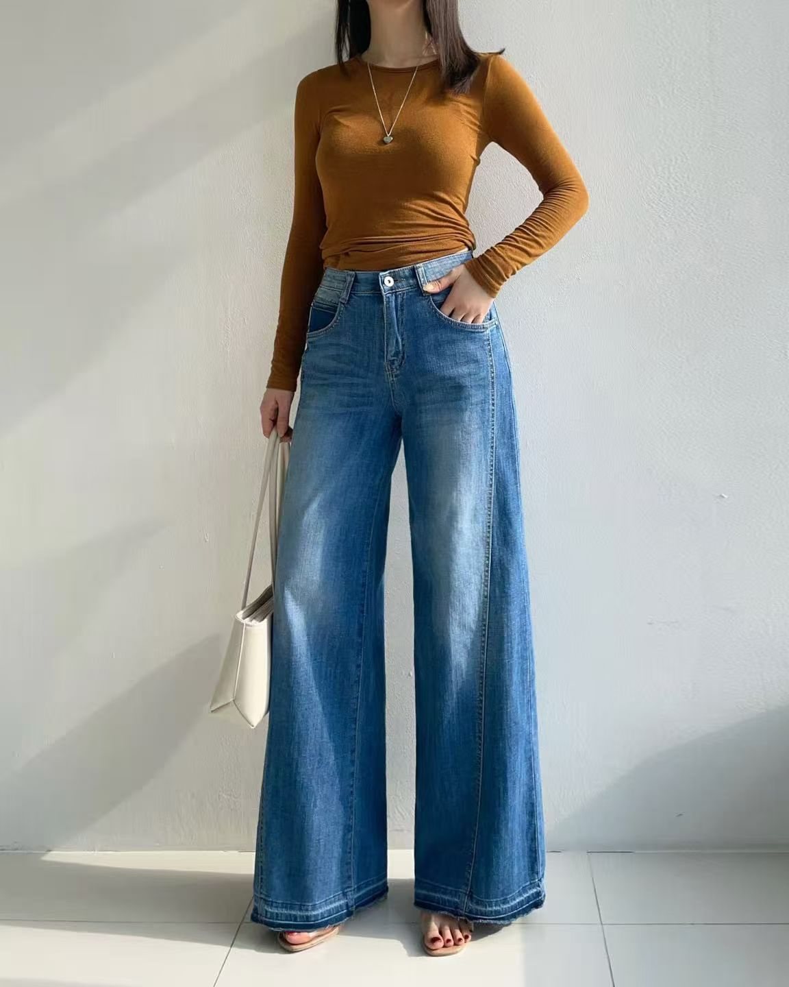 洗水立體cut 闊腳牛仔褲