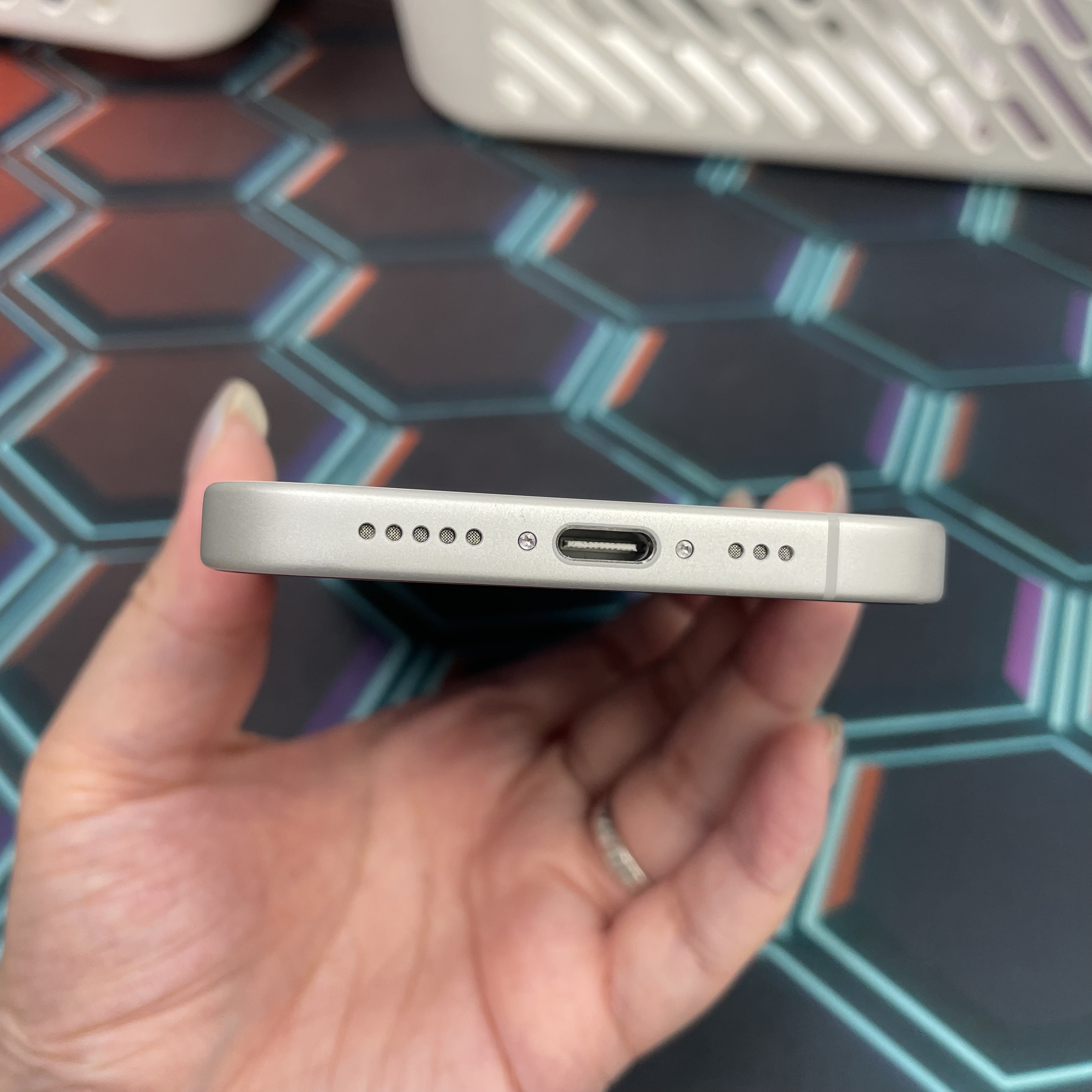 *7270 17 完美機 256GB 電100 白色 white