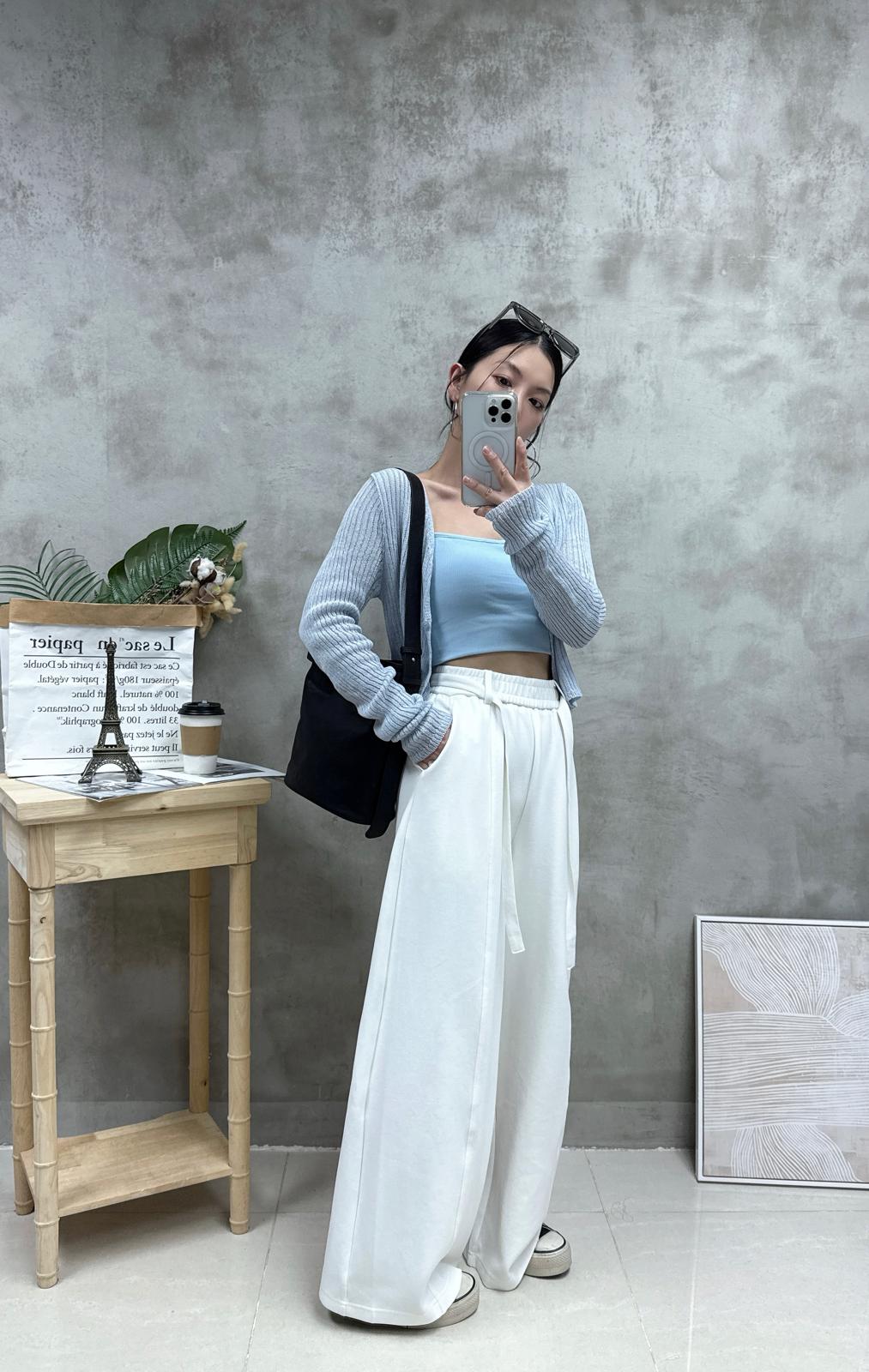 G16 暗紋心型領Bra top