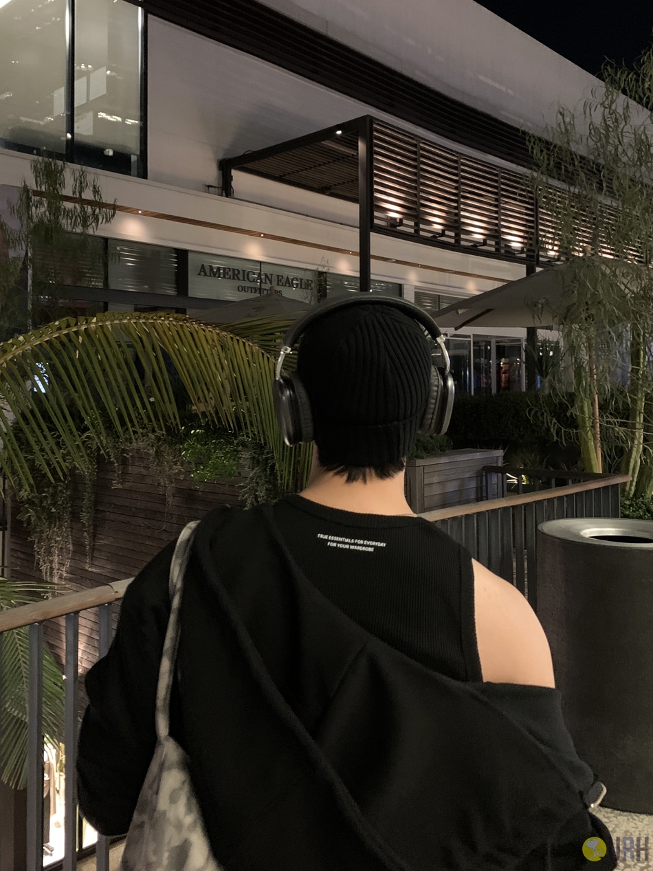 【100%保證韓國直送】韓國品牌原創系列 簡約前後字母印花挺闊修身肌肉版型螺紋背心 👕 [3 color] RL114894