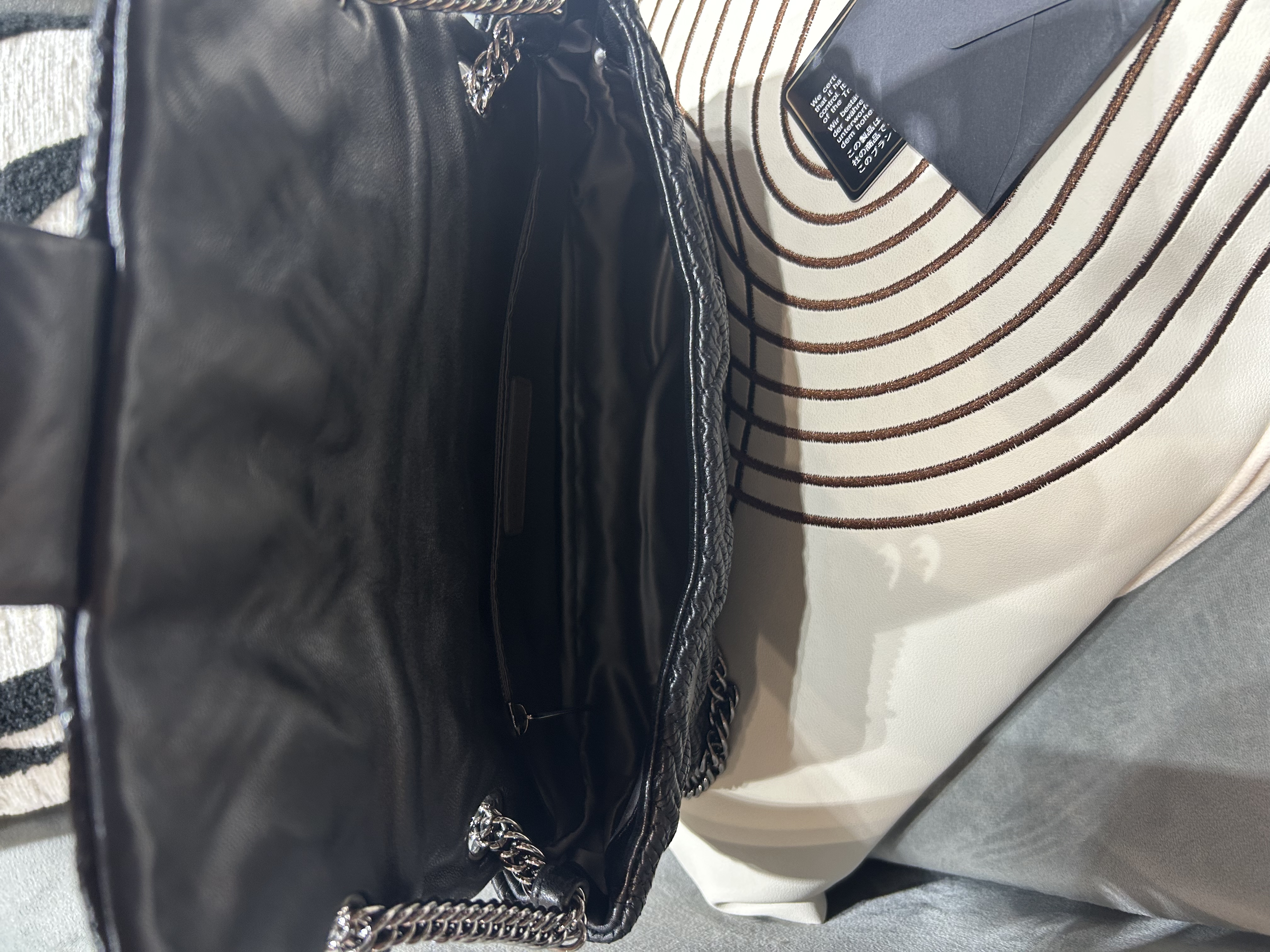 Chanel flap bag 編織皮菱格紋銀鏈 ,100%Authentic,95%new ✅11card✅dust bag  