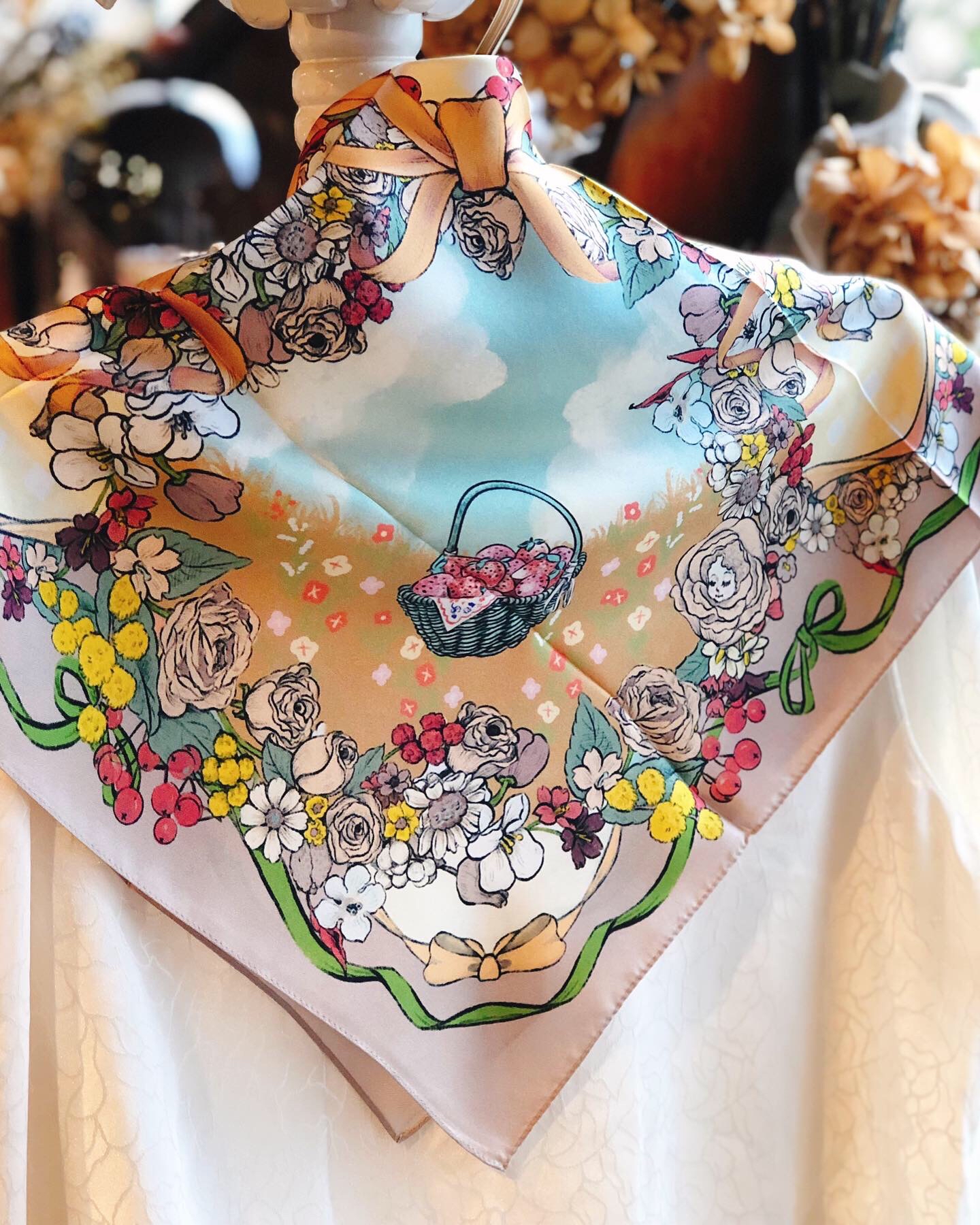 Miss Summer 絲巾