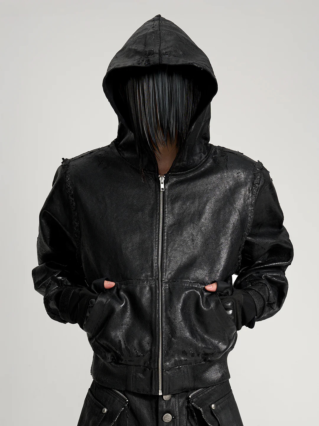 VAR-44｜MOLTING SHELL · COATED-CANVAS ZIP HOODIE