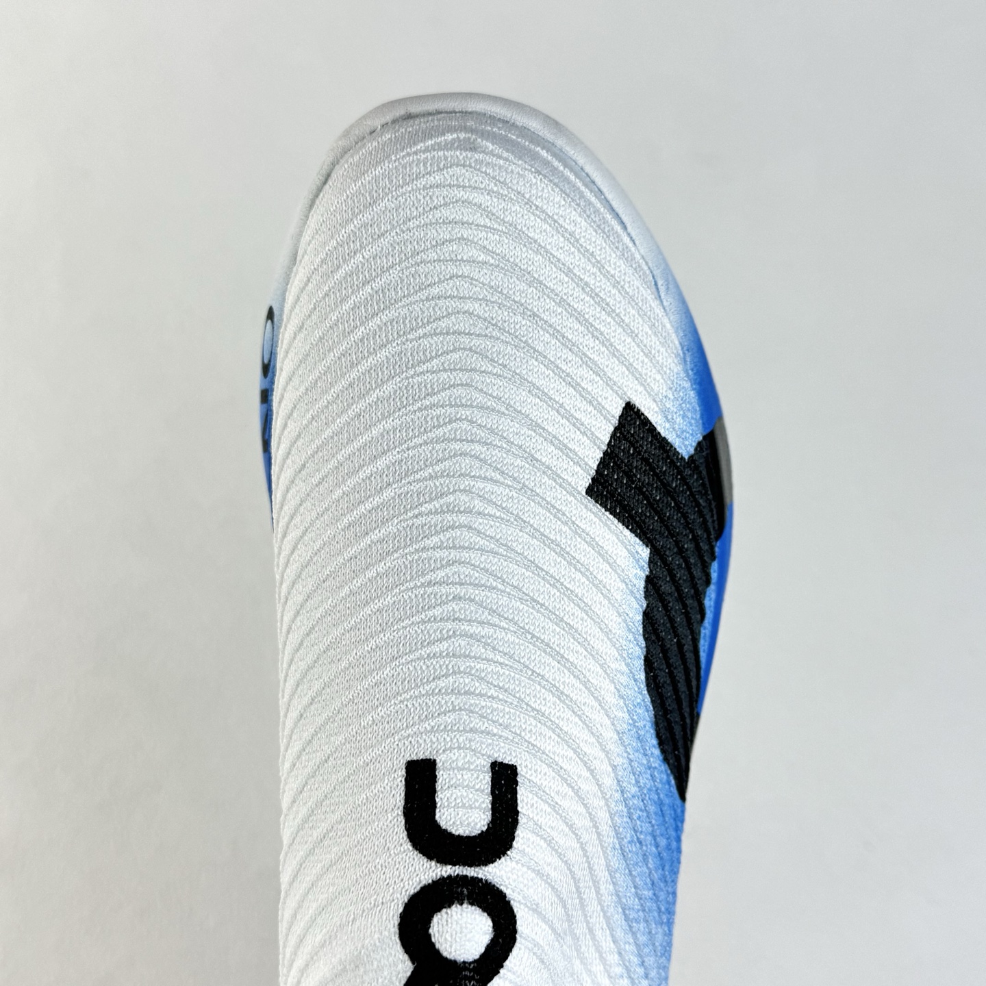 On Cloudboom Strike LS