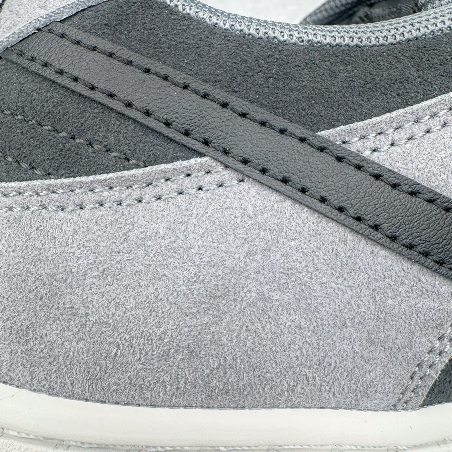 Nike SB Dunk Low Dark Smoke Grey HF3063-001