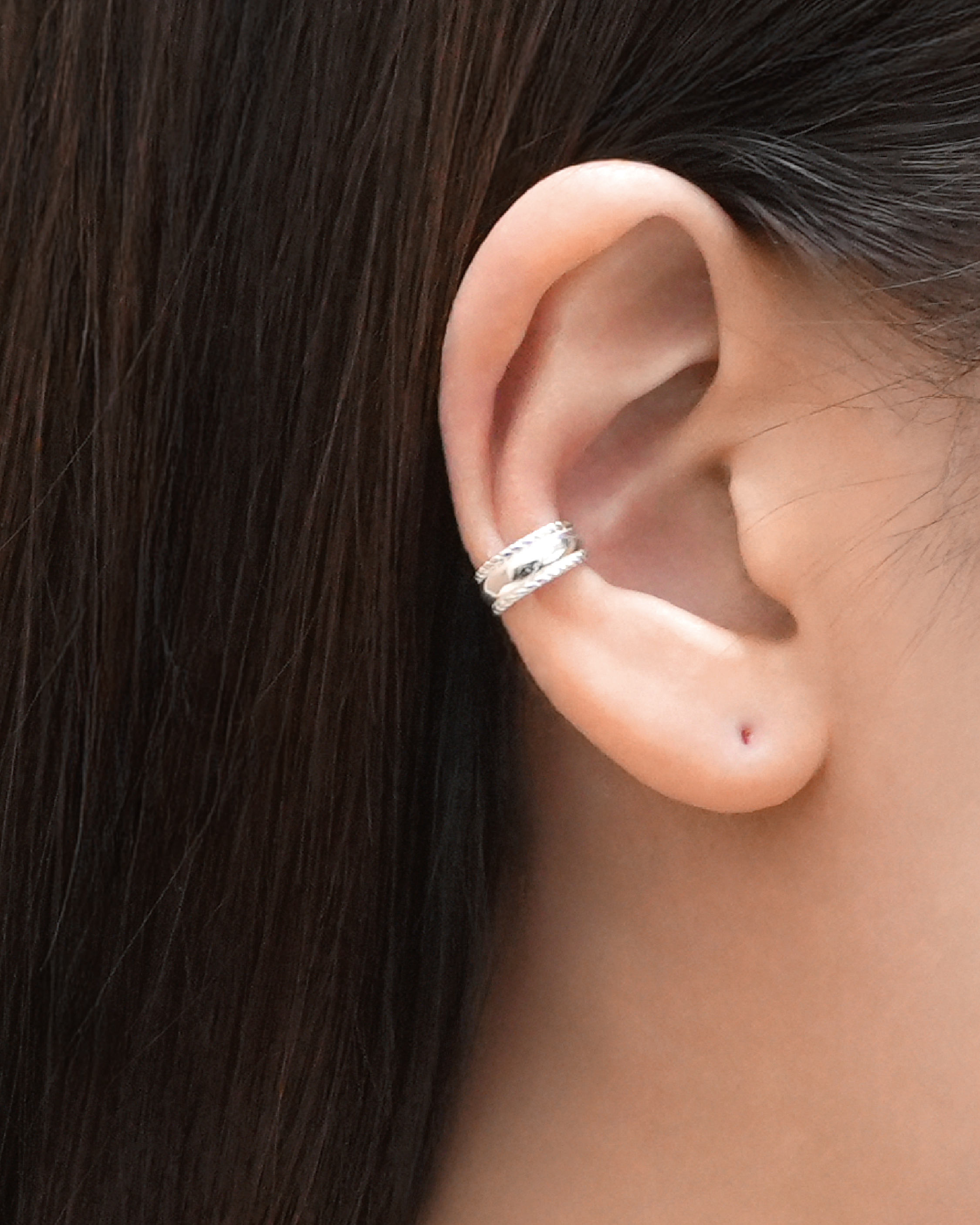 Twisted Curved Ear Cuff