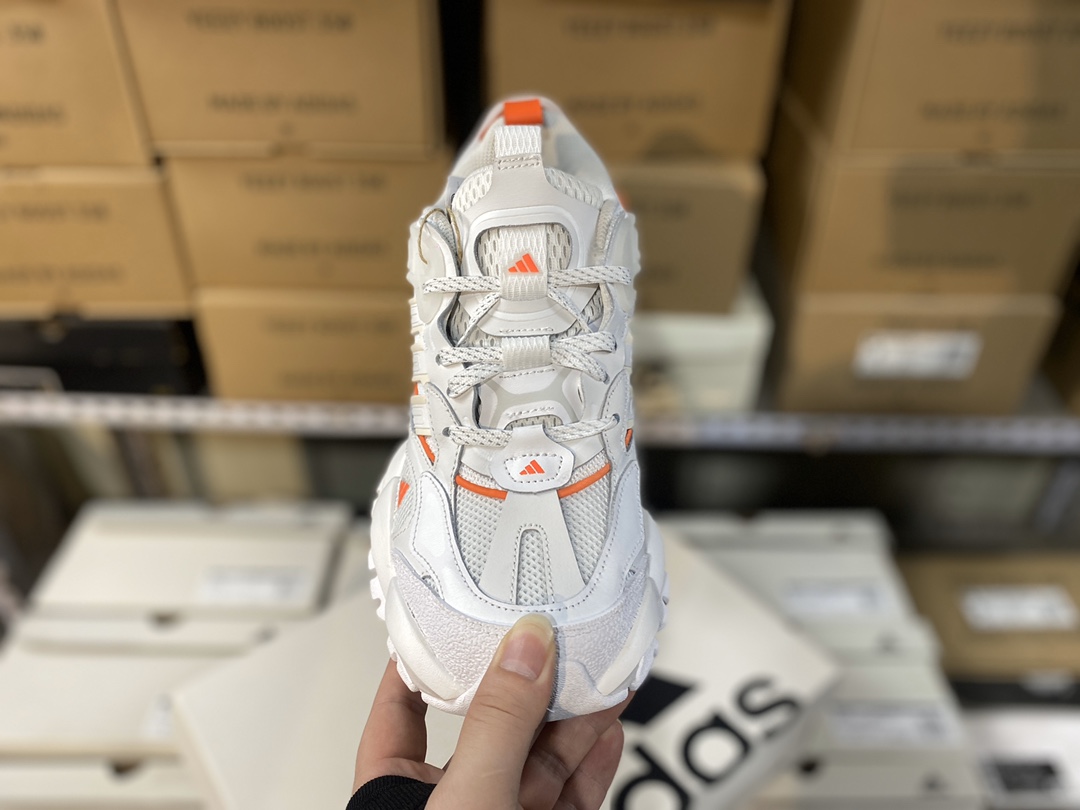 Adidas XLG Runner Deluxe JP5758