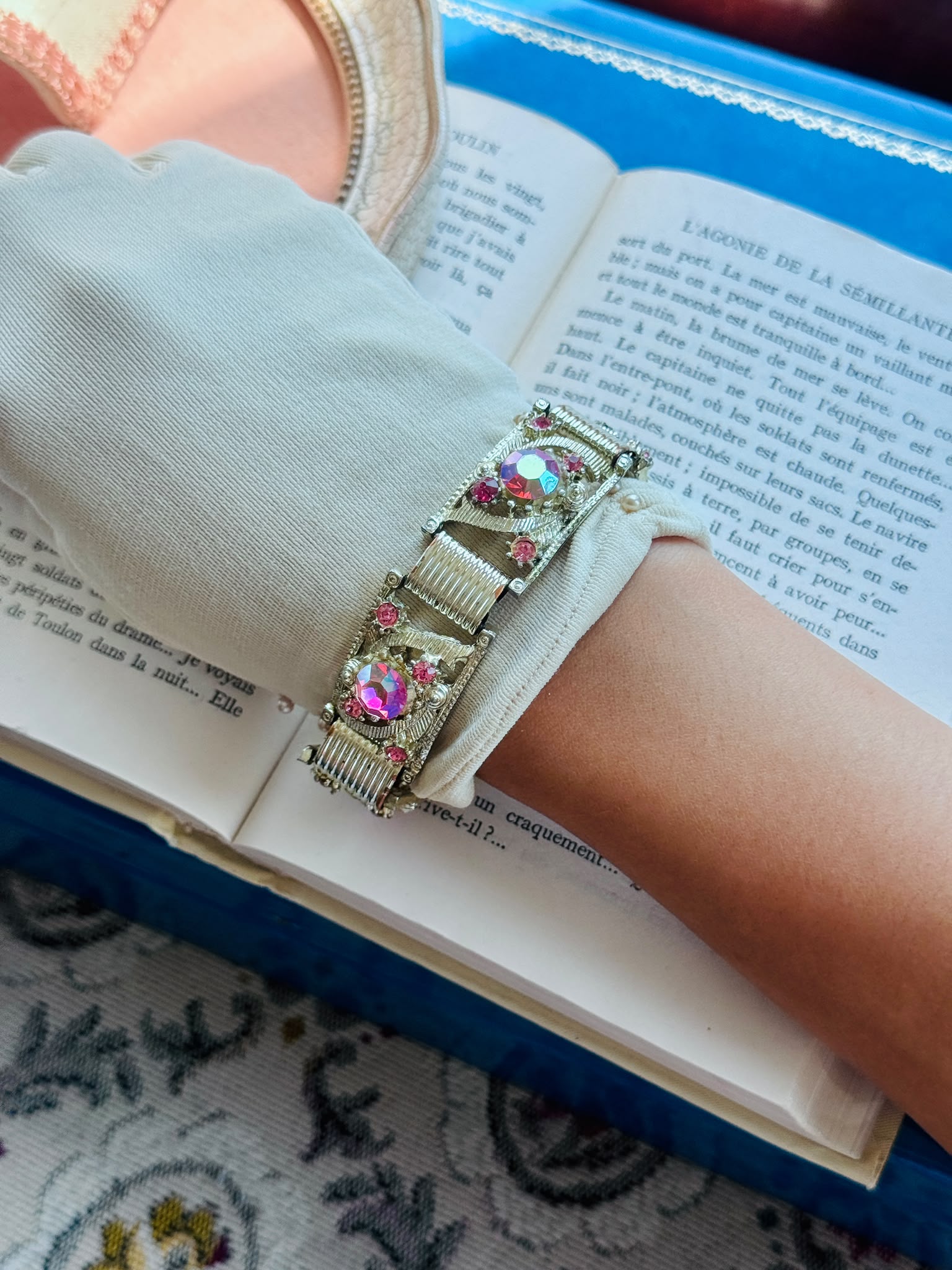 C.a. 1950s Elegant Pink Rhinestone Bracelet - 6.5" (MT2589-26)