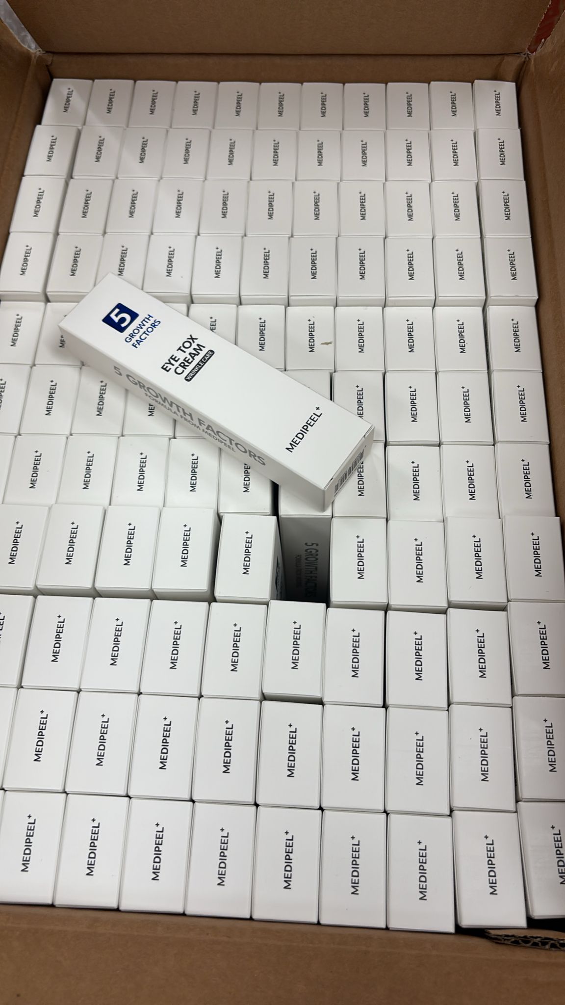 韓國🇰🇷Medi-Peel B-TOX彈力奇蹟眼霜(40ml). ✅ 現貨 ✅ ‼️ 售完即止‼️