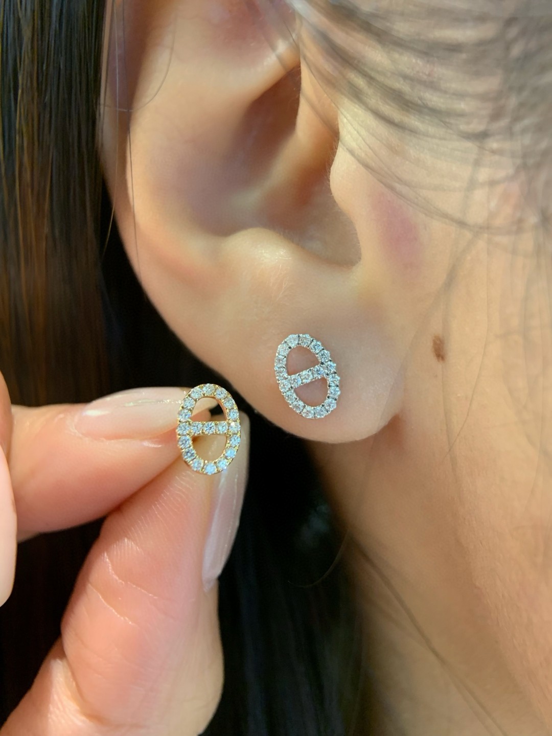 18K Diamond Earrings 
