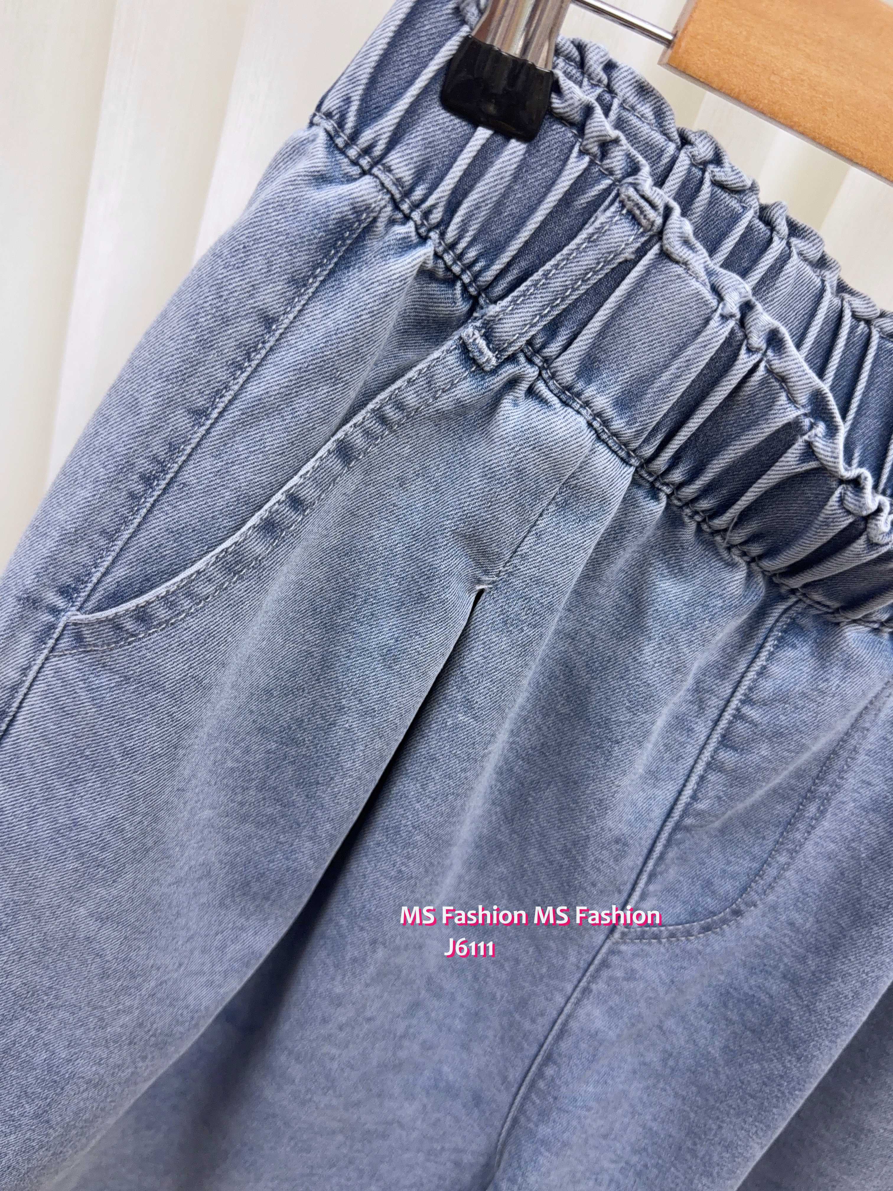 J6111 靚色短牛