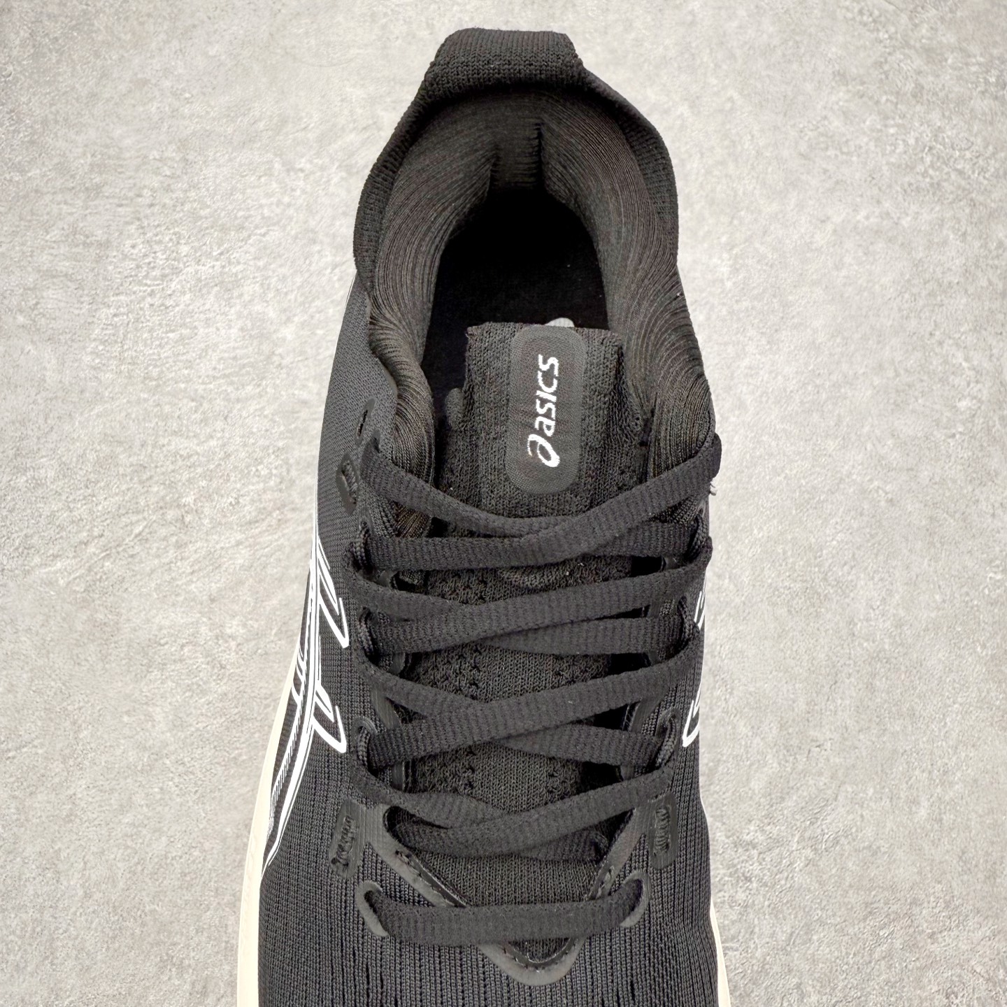 mAsics Gel-Nimbus 28