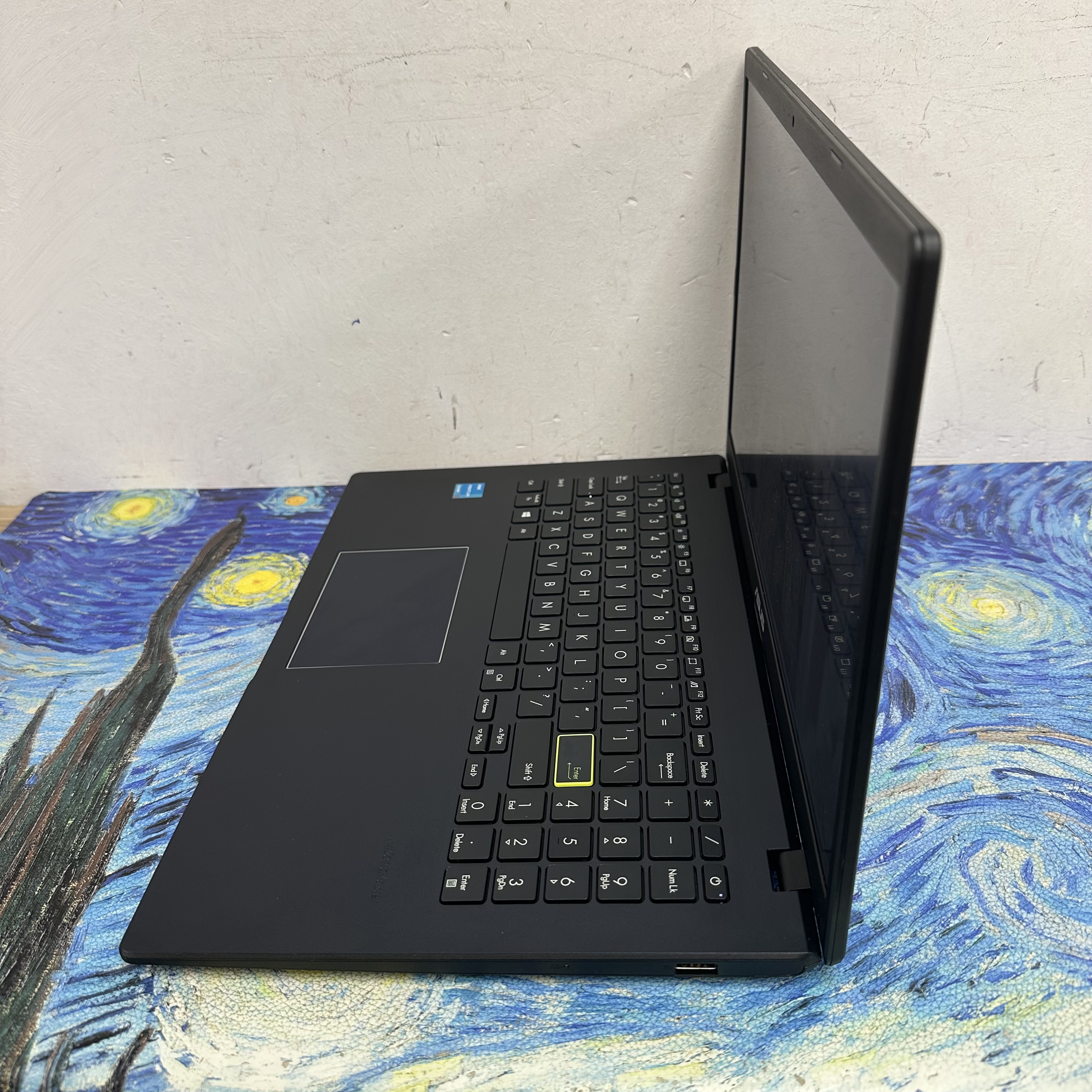 #5975 ASUS Intel Silver N6000 CPU  /8GB Ram/256GB SSD/文書一流/超輕超薄/Notebook/Laptop /文書機 / PC / Movie / Netflix / YouTube / Netflix / Disney / PC Gaming / Game /