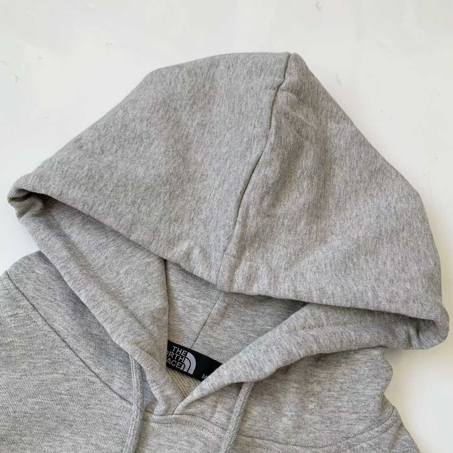 預訂 TNF 60 週年連帽衛衣 [貨號26A854]