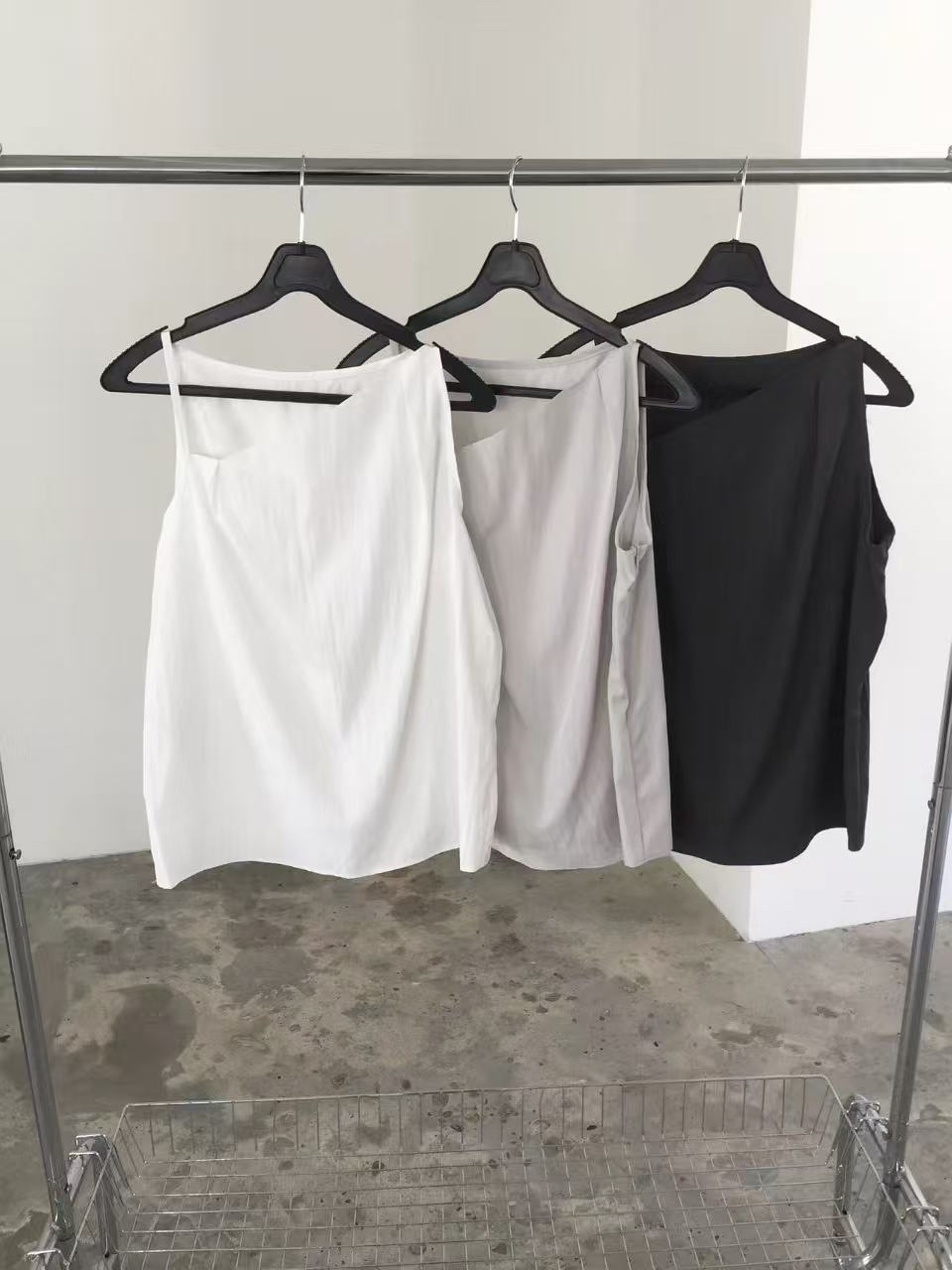 Asymmetrical collar top #top146