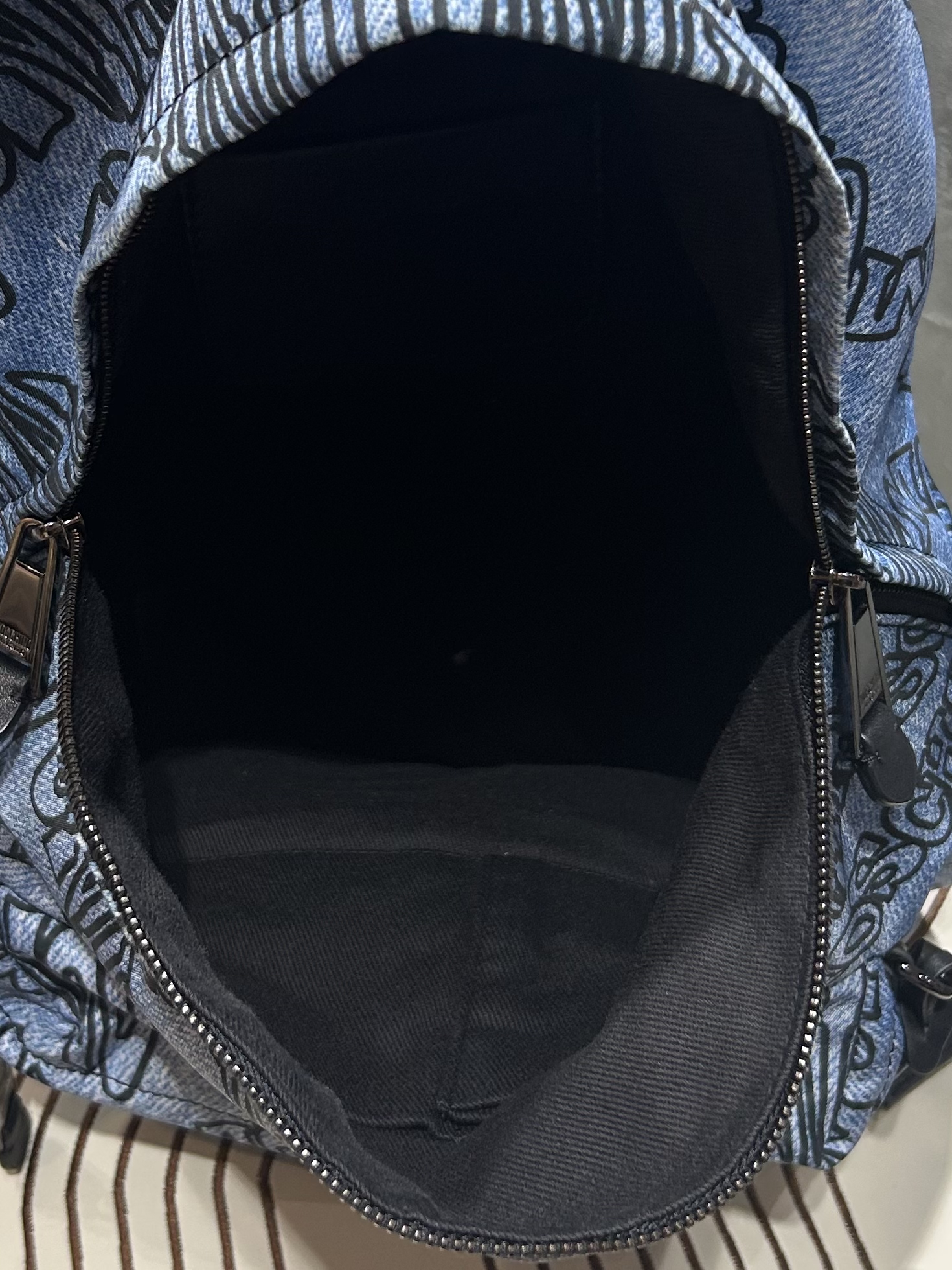Moschino Nylon Backpack 牛仔藍 100%Authentic, 99%New