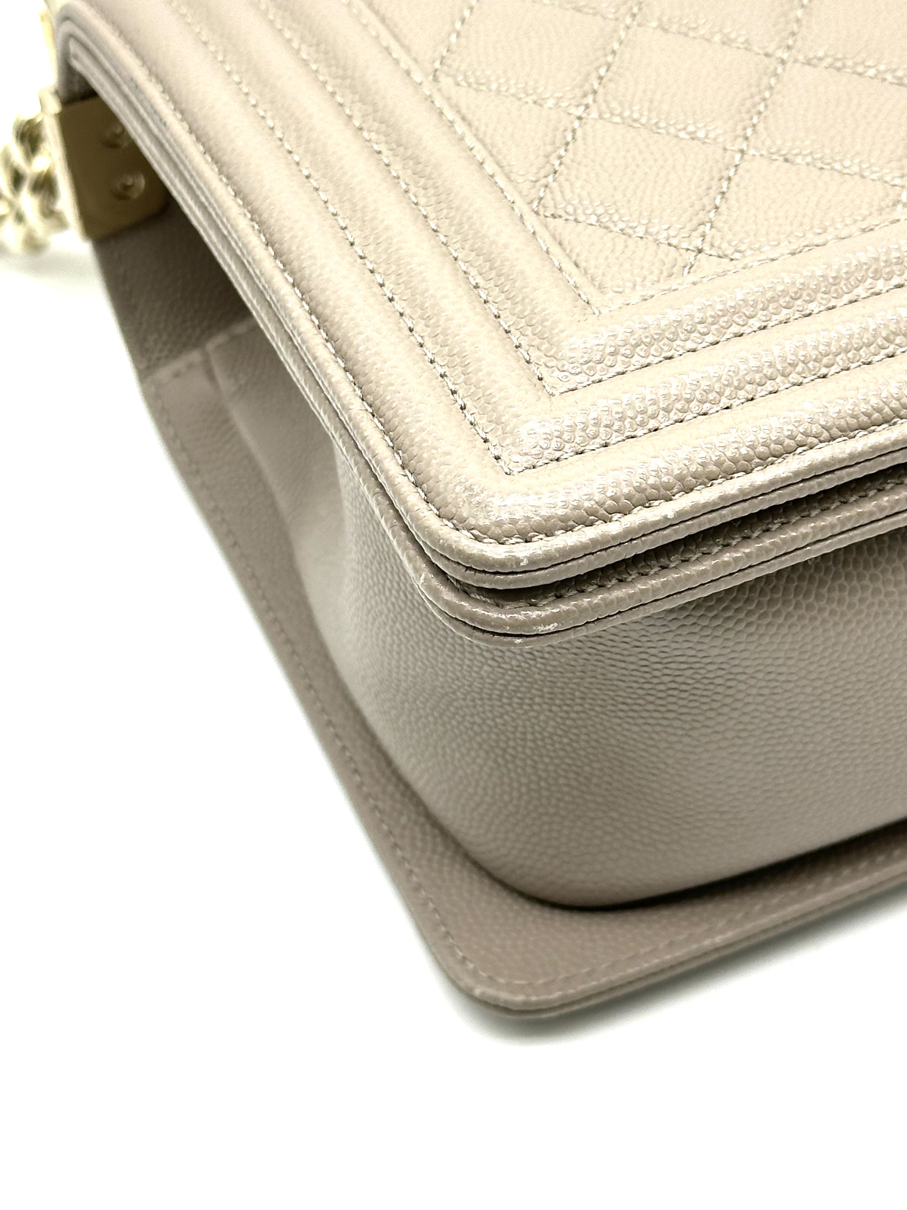 Pre-Owned CHANEL Boy Chanel Bag / Product Code: 26050605