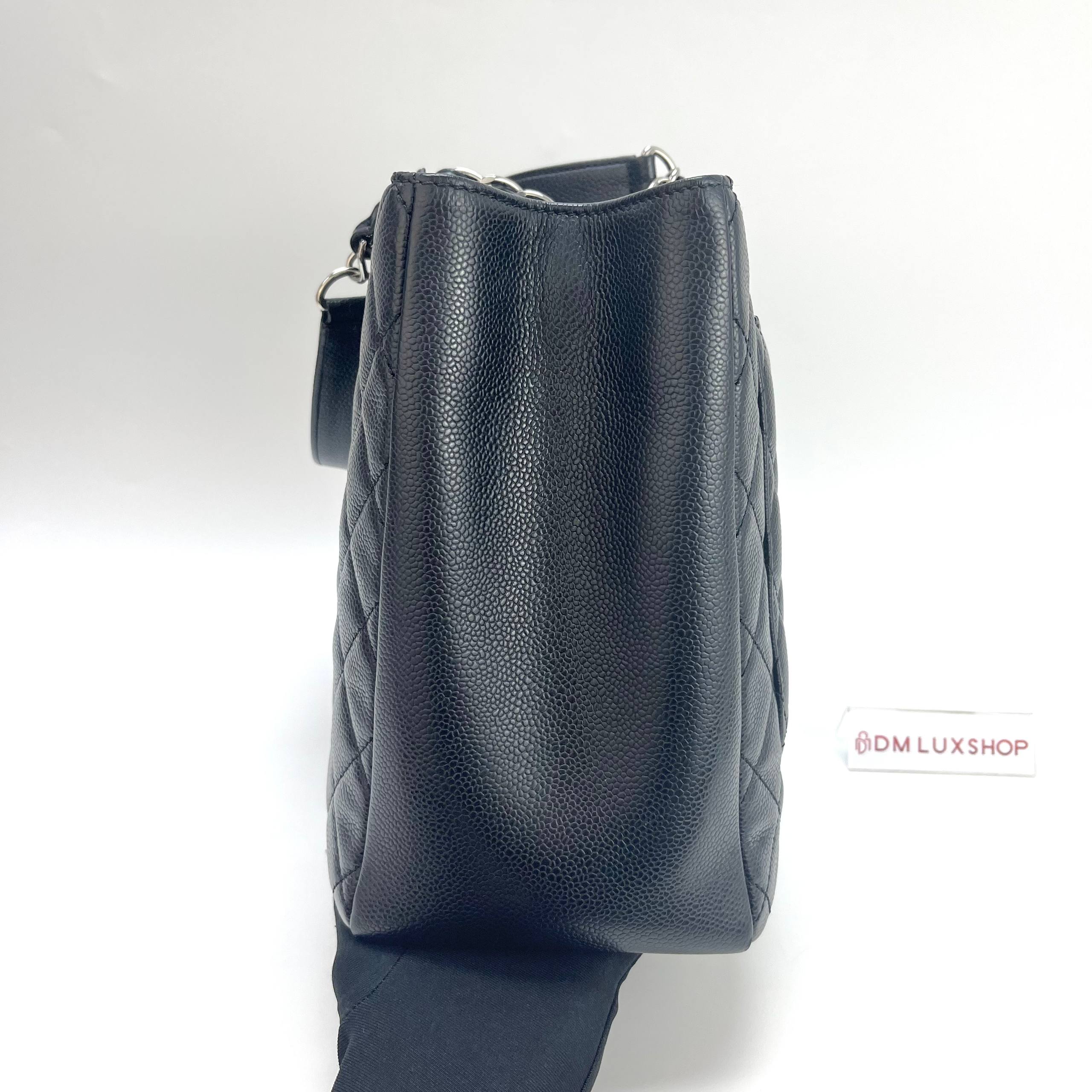 Chanel Black Caviar CC GST SHW (Serial 19, Y: 2014)