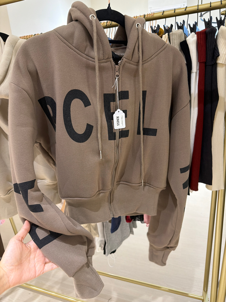 字母辣妹連帽衫