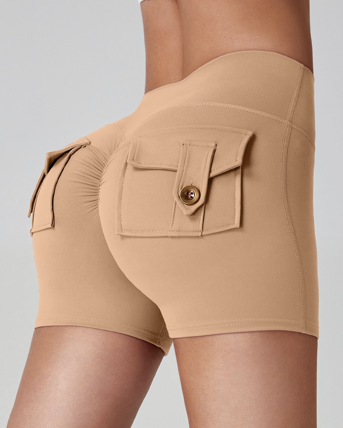 裸感蜜桃臀工裝口袋瑜伽短褲