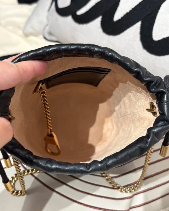 Gucci gg marmont bucket 黑色牛皮 100%Authentic ,95%New ✅Dust bag