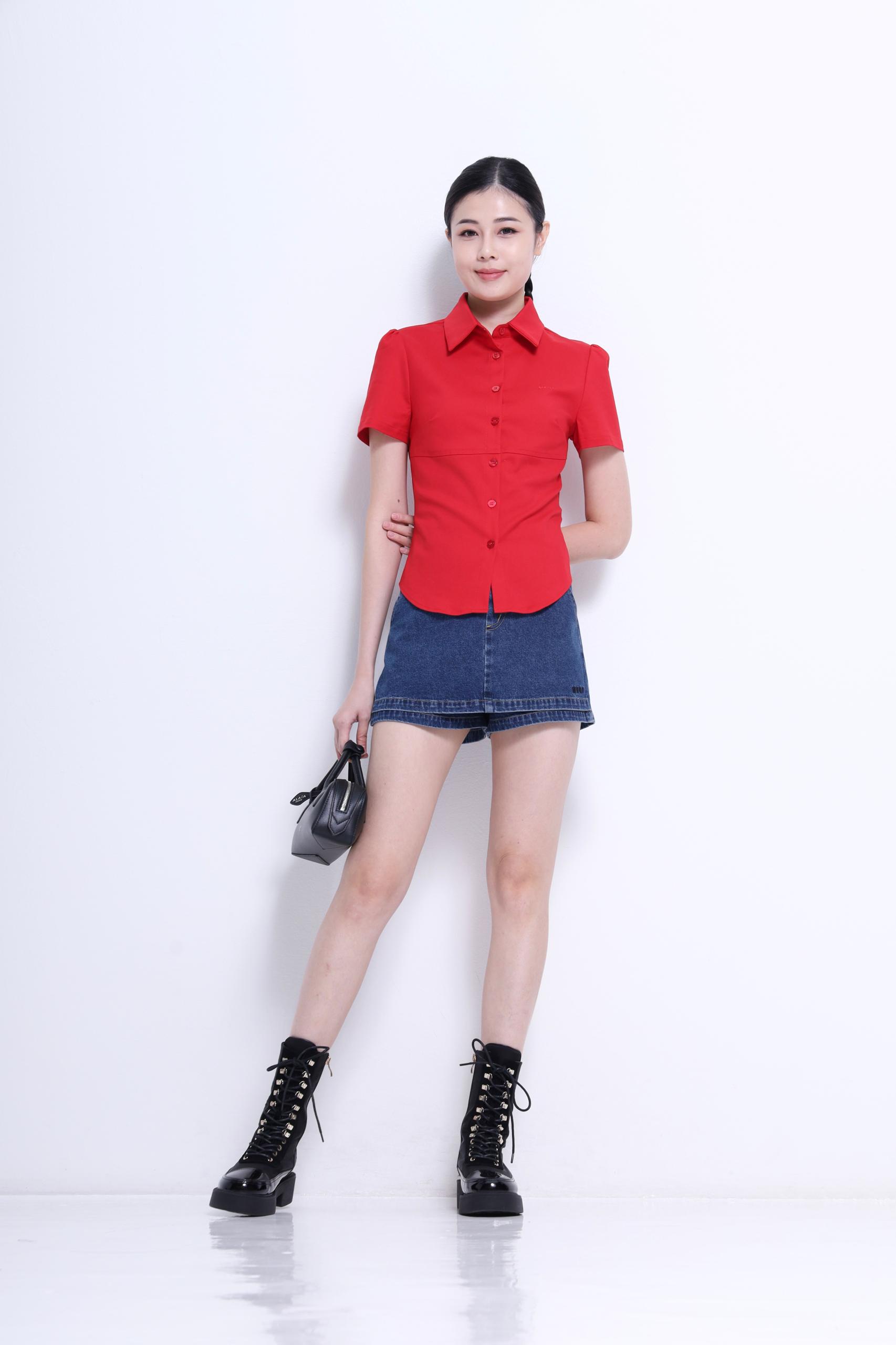 CB2678 COLLARED SLIM WAISTED BLOUSE