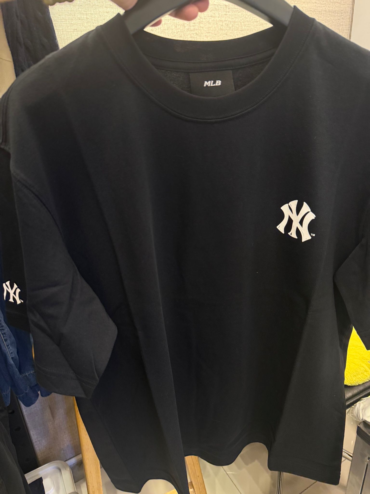 *🇰🇷韓國直送MLB韓國🇰🇷專門店 紐約洋基隊SIMPLE LOGO T-SHIRTS 3ATSB1063男女同款 折扣優惠🈹*