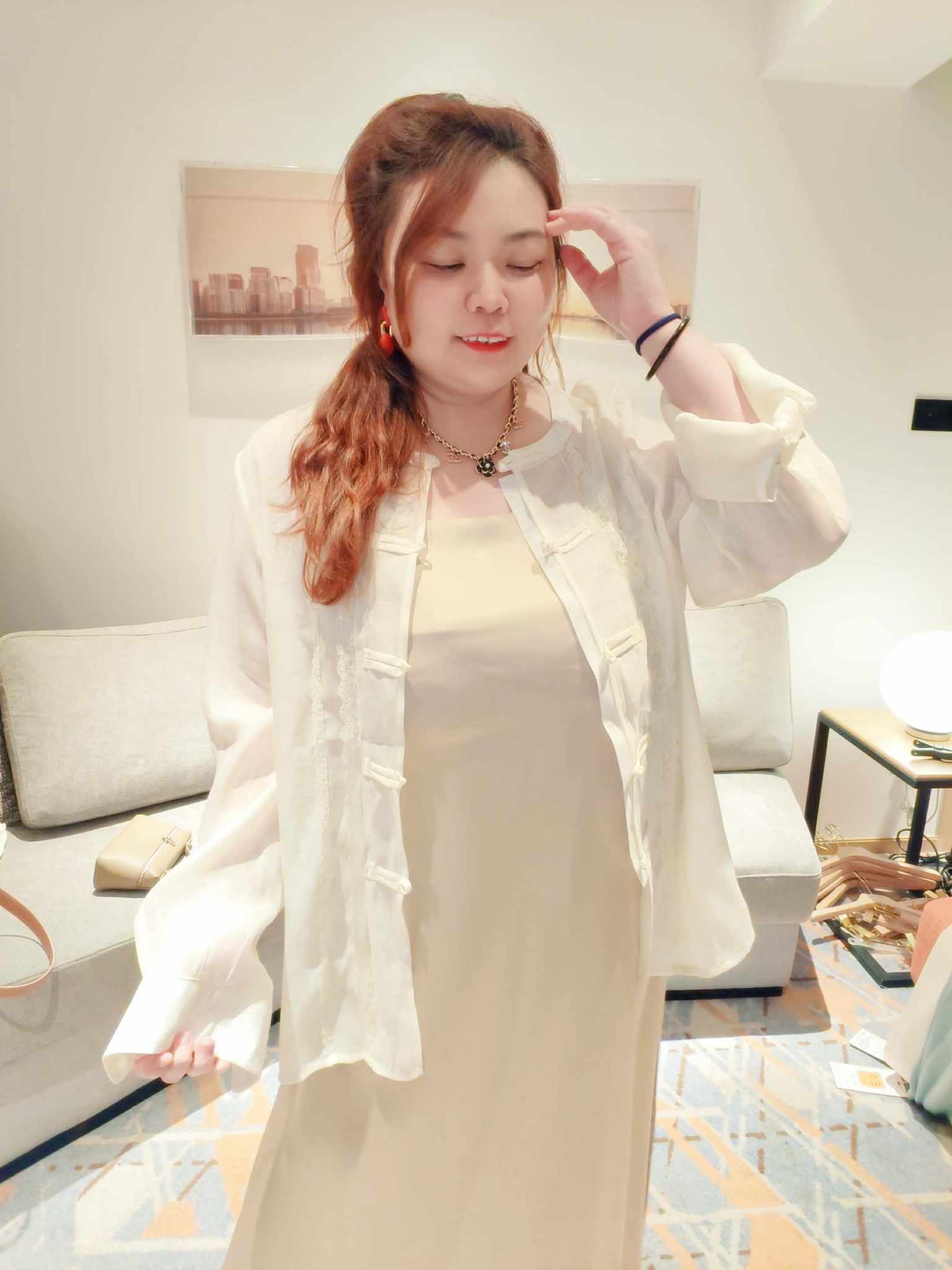 YCI02 26011 中古风蕾丝花边盘扣薄纱外套