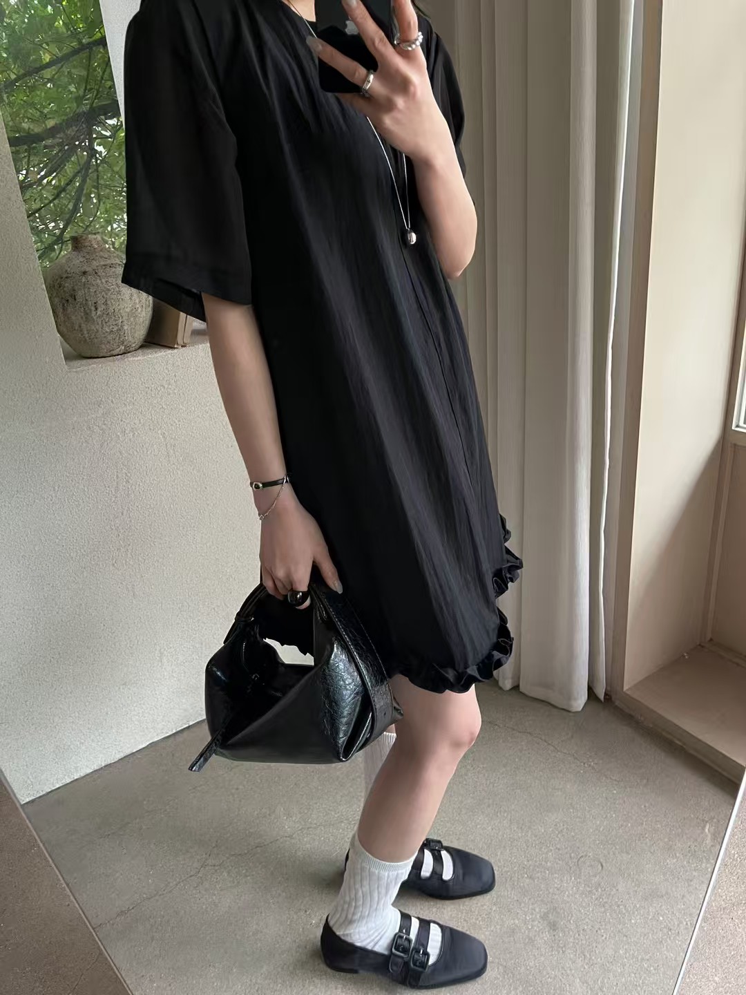 Sleeveless Dress with Ruffled Lettuce Hem ‖ 无袖木耳边裙摆连身裙 KR02536