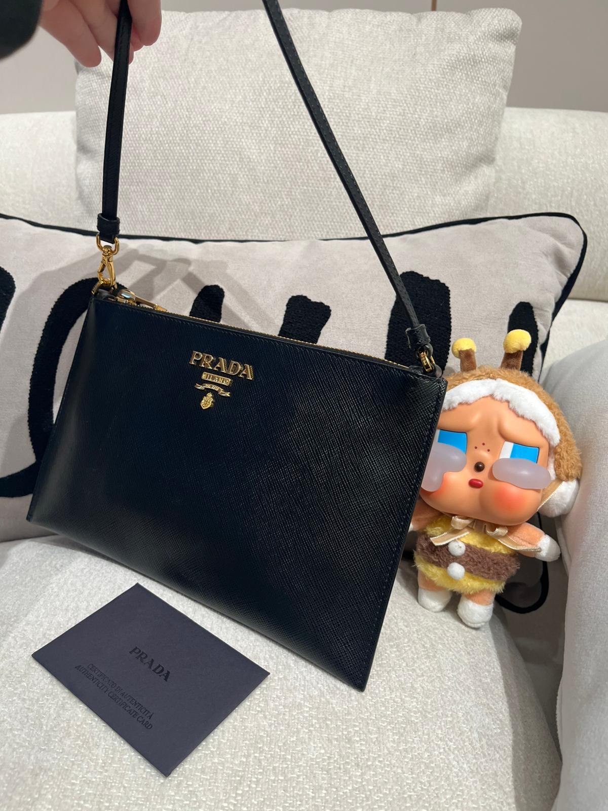 Prada 1NH004 十字皮紋牛皮黑色 Hobo Bag 100%Authentic, 98%New ✅ certificate