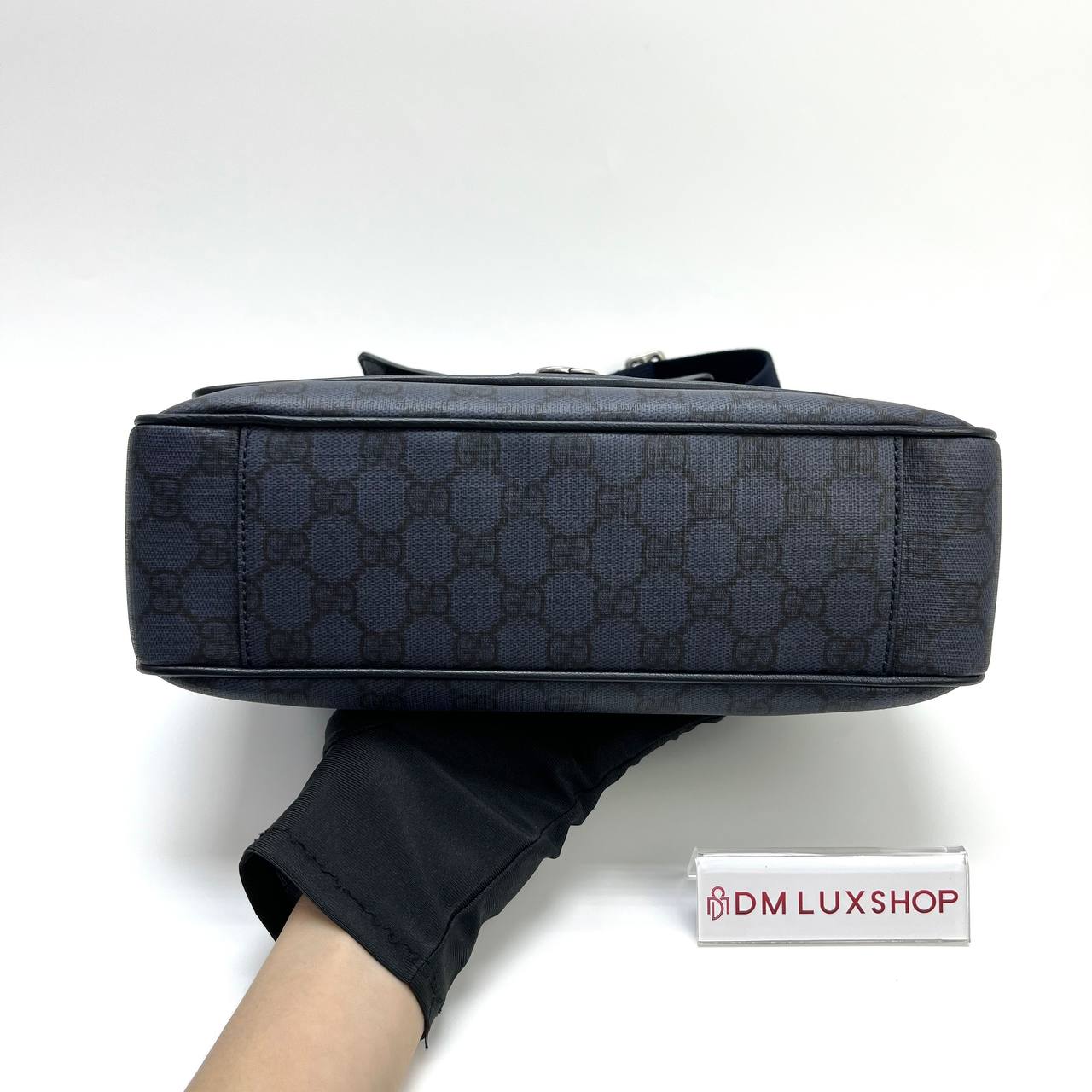 Gucci GG Supreme Navy Blue Messenger Bag