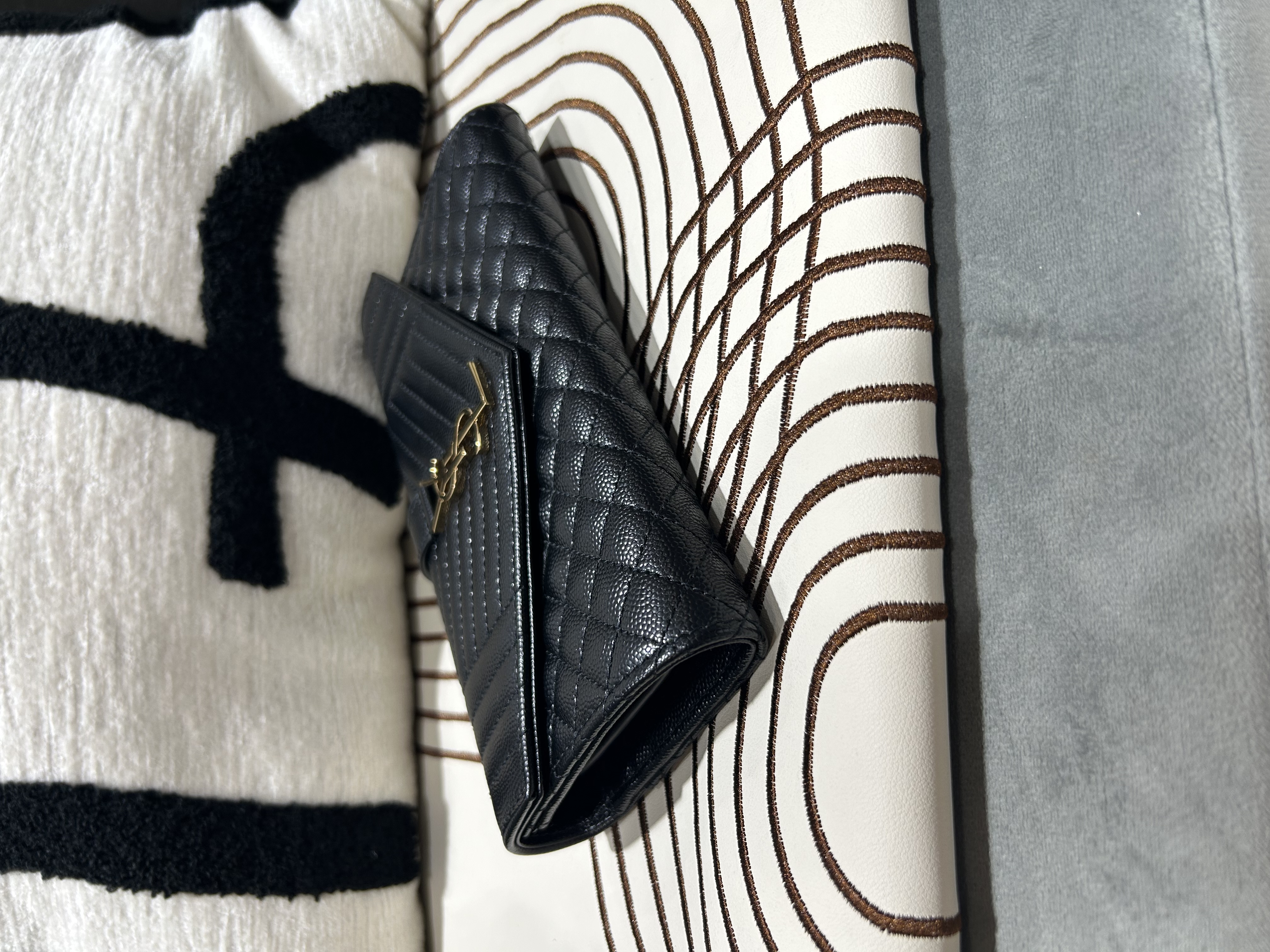未使用品 YSL YVES SAINT LAURENT I Envelope Long Wallet 黑色顆粒紋牛皮長銀包 100%Authentic, unused 未使用品  ✅box 