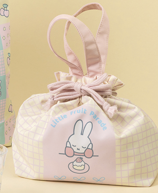 🐰Pre Order  - miffy 聯乘限定 Little Fruit Parade 抽繩手提袋 / 保溫環保袋   ( 📦 大約 5月中到貨, 若遇到缺貨或其它因素貨期會延遲 ）