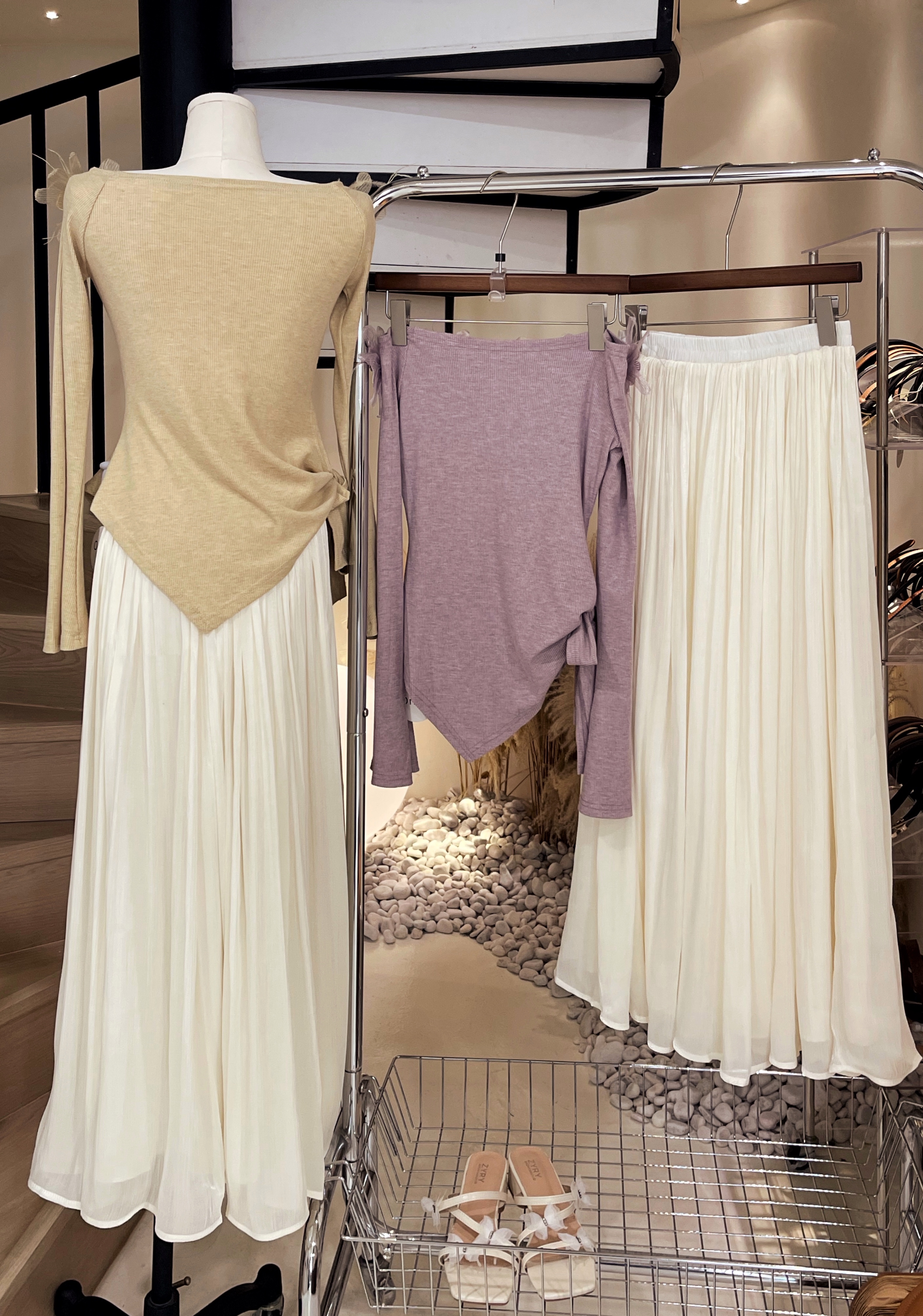 花仙子上衣+弹力半裙