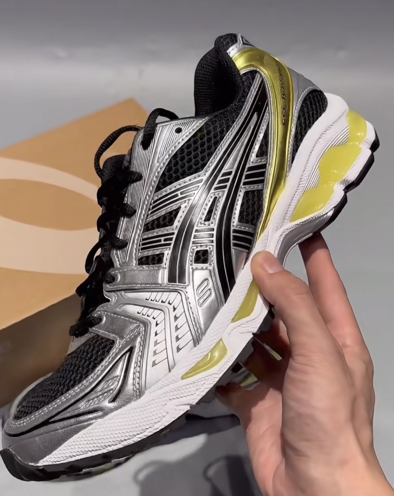 1203A537-001 Asics Gel-Kayano 14 Black Lemon Spark 1203A537-001