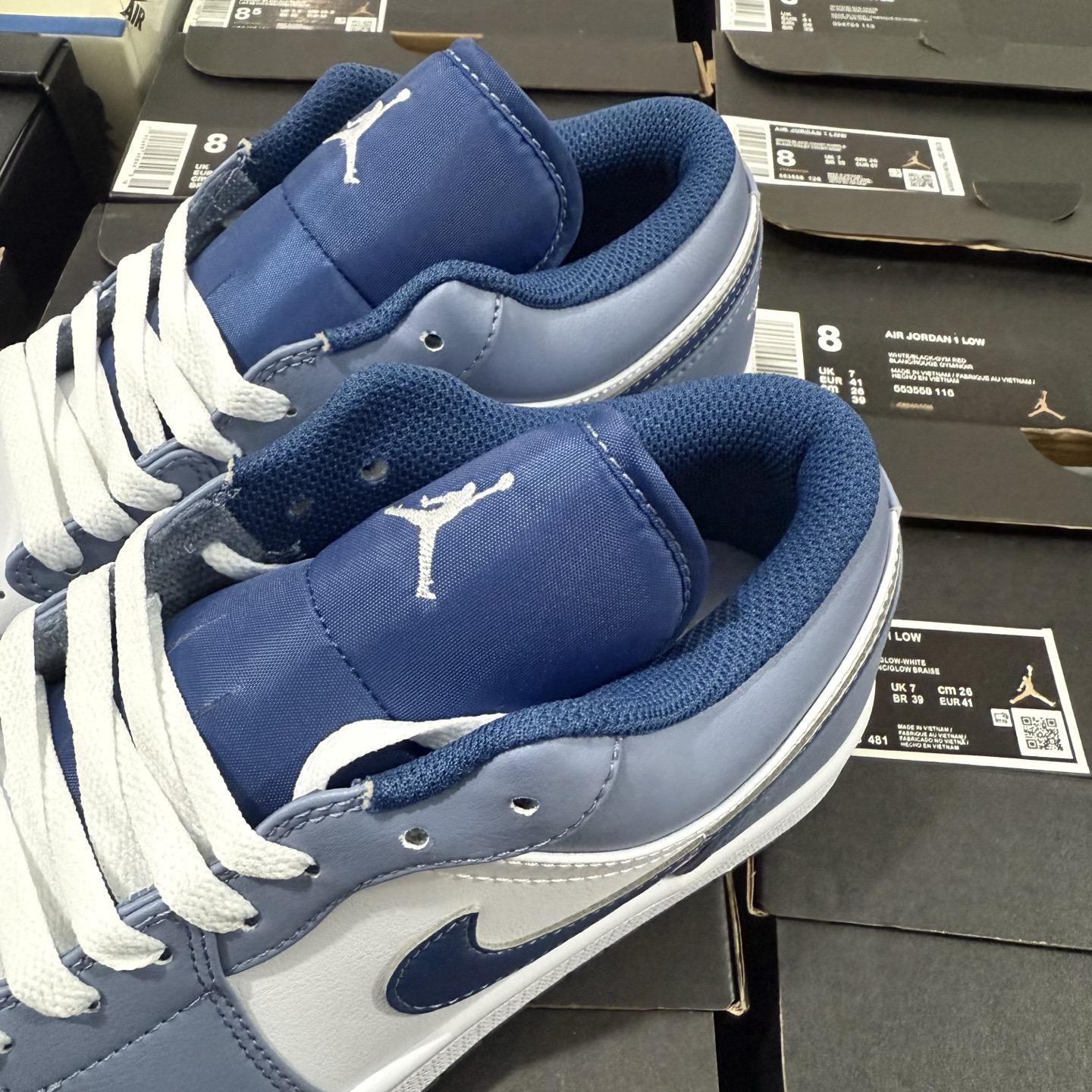 Nike Air Jordan 1 Low “Ashen Slate”553558-414