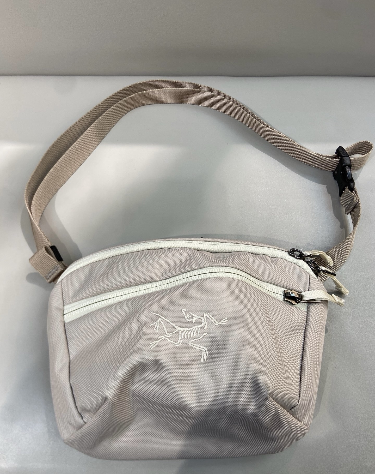 始祖鳥 Arc’teryx 腰包 / 斜揹袋