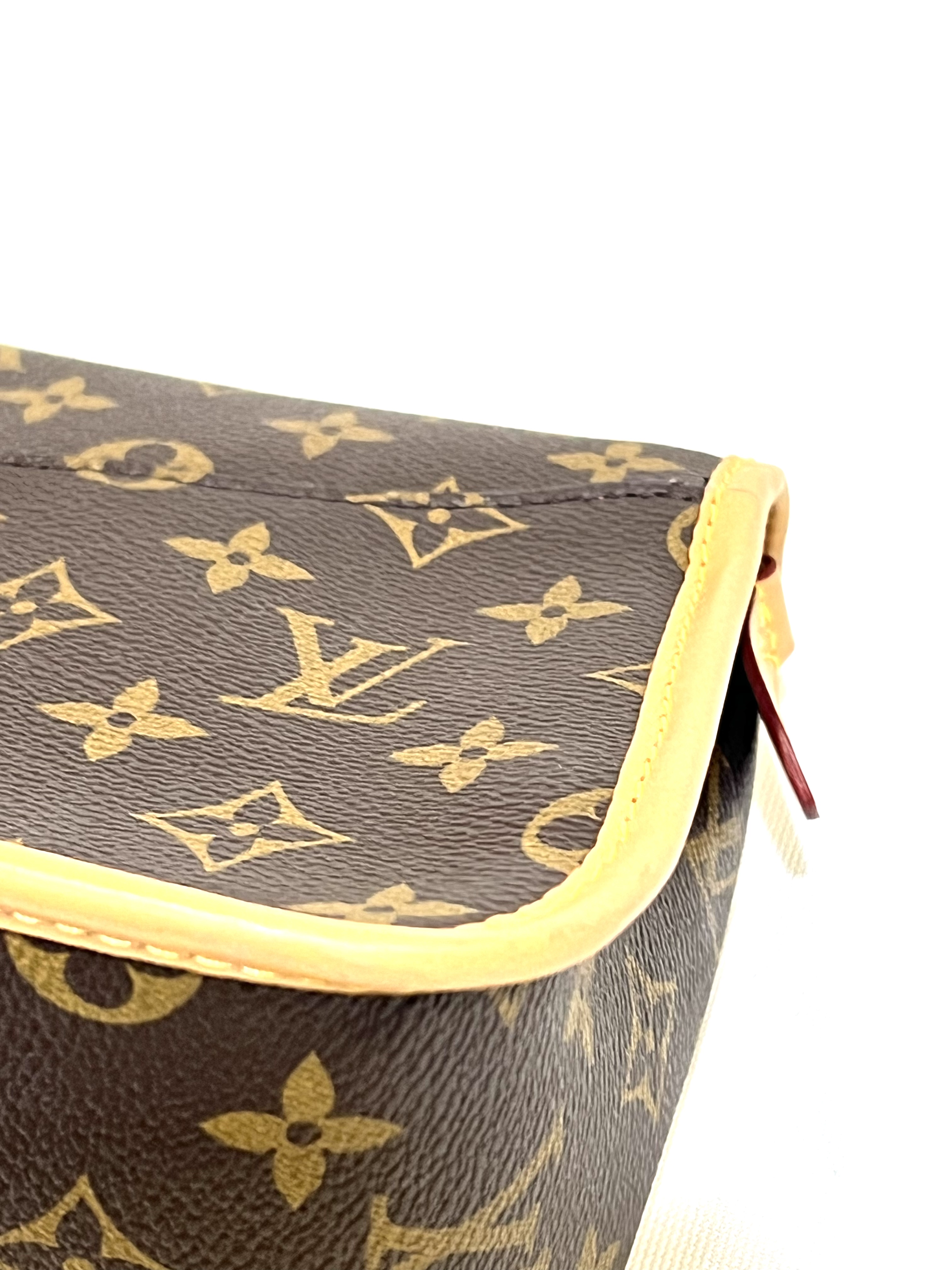 Pre-Owned Louis Vuitton Diane / Product Code: 26041120