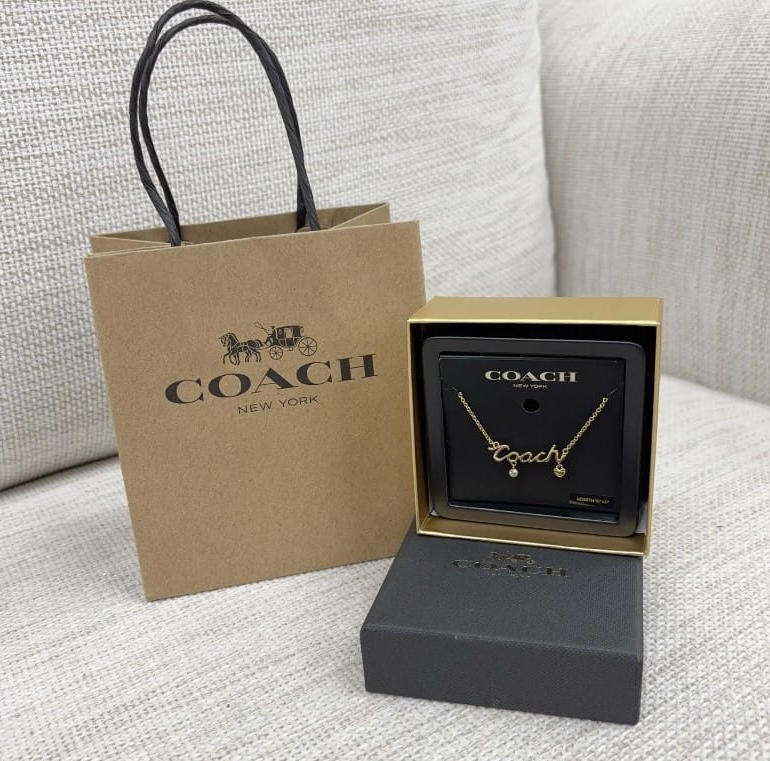 （約4月上旬到貨）🌈Coach Logo 項鍊(金色)💕