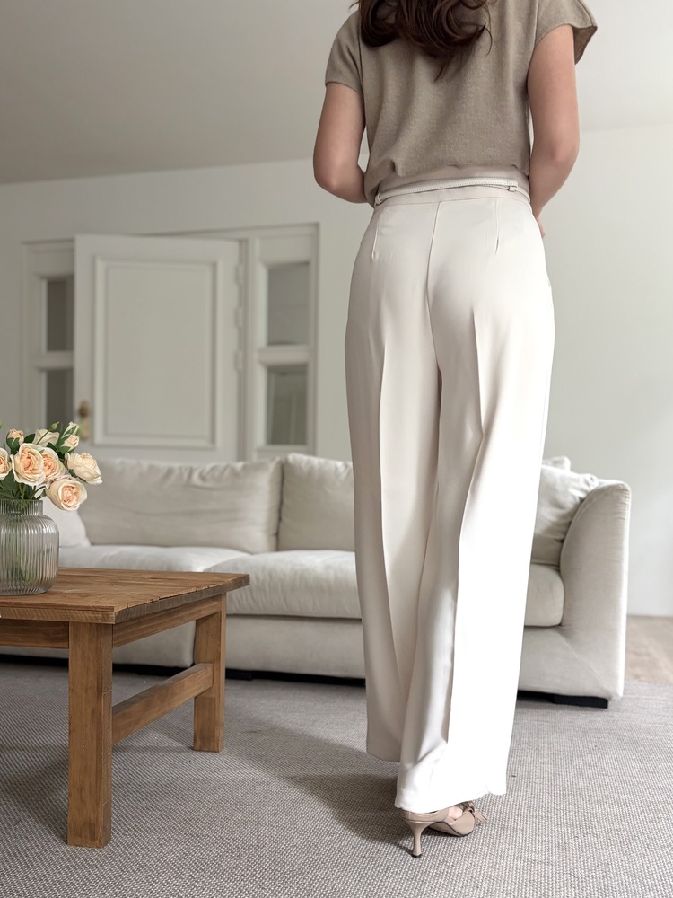 Charlyne Seamless-Front Slacks (Ivory)