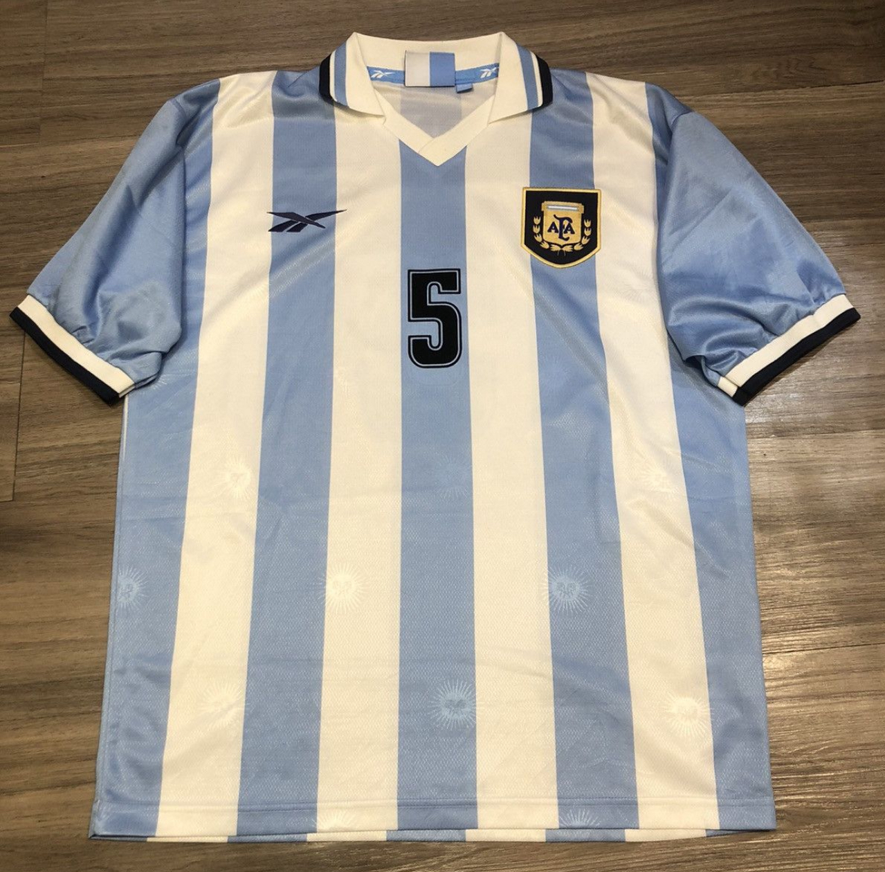 Argentina 99/00 home shirt #5 Cambiasso