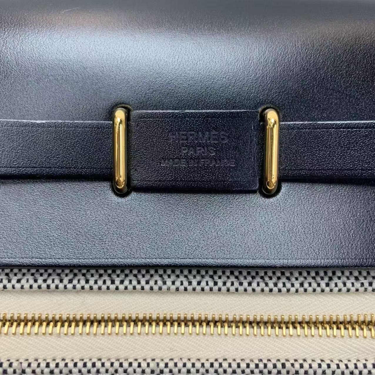 Hermes/愛馬仕herbag Mini 斜挎包 黑白熊貓拼色 帆布拼牛皮 經典男女同款通勤包 K刻