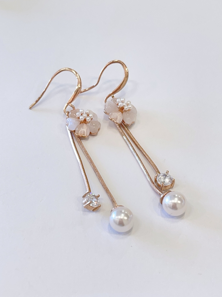 猫眼石小花瓣流苏耳环