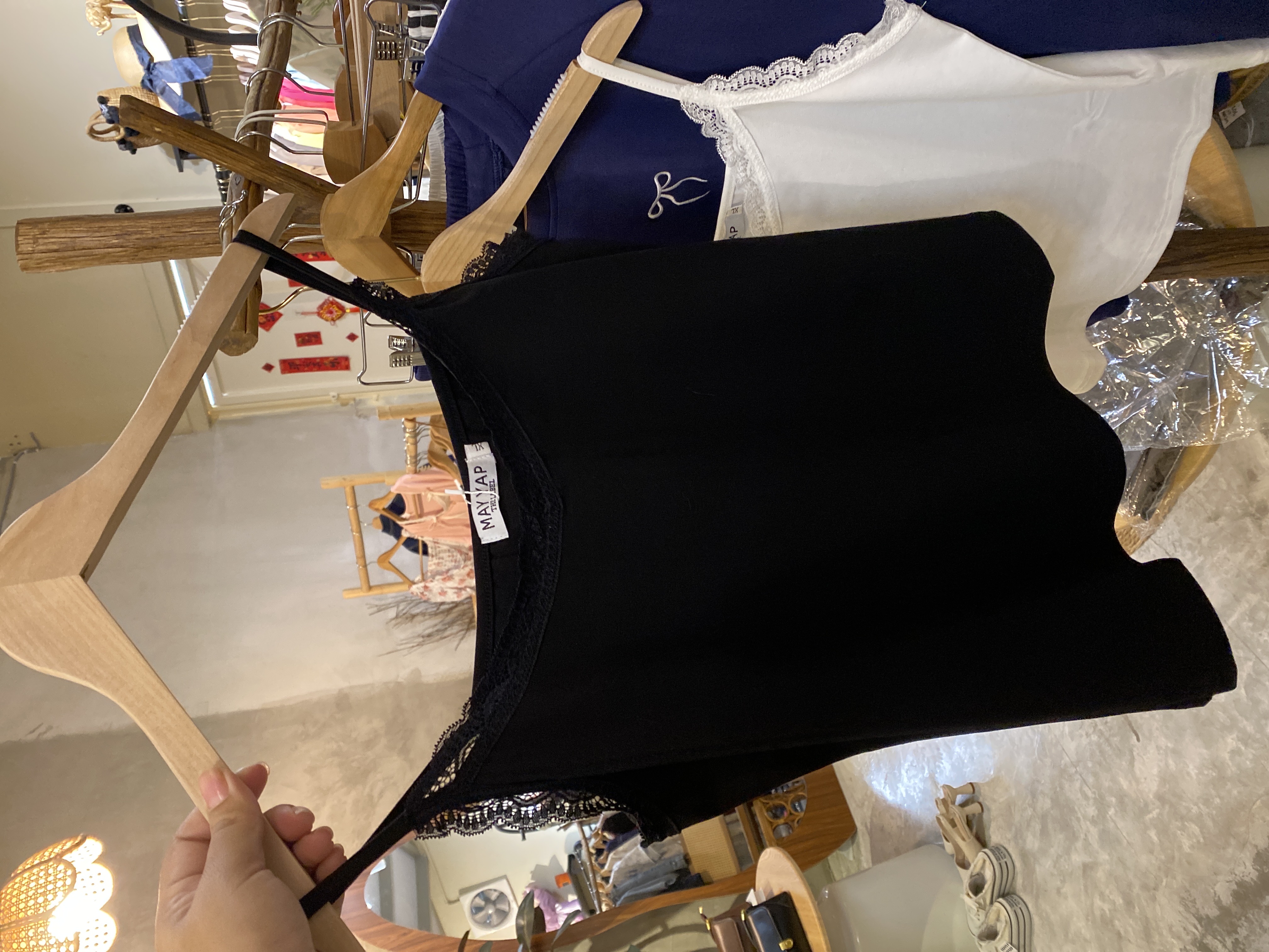 ❤️4647号-蕾丝边吊带背心