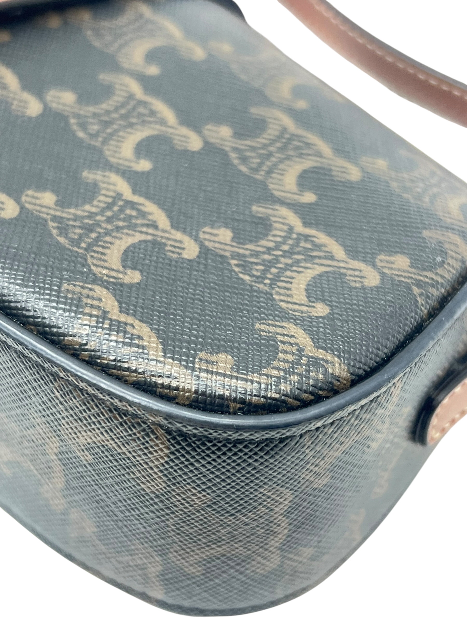 Pre-Owned CELINE Tabou Clutch with Strap / Product Code: 26060606