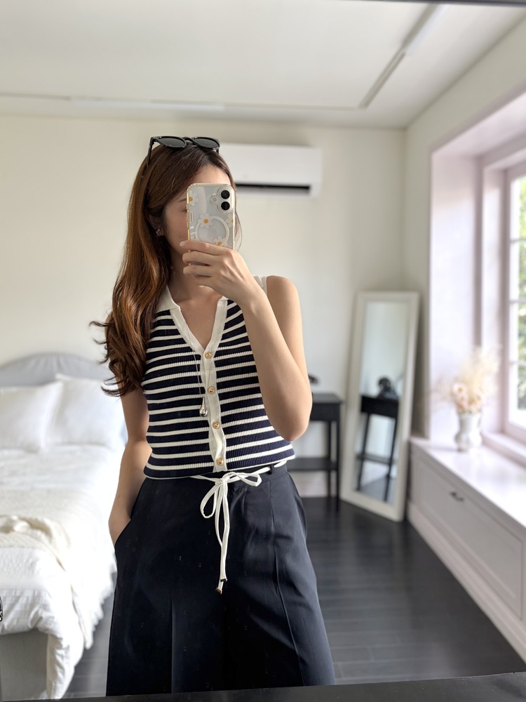 The Effortless Stripe Vest (White)